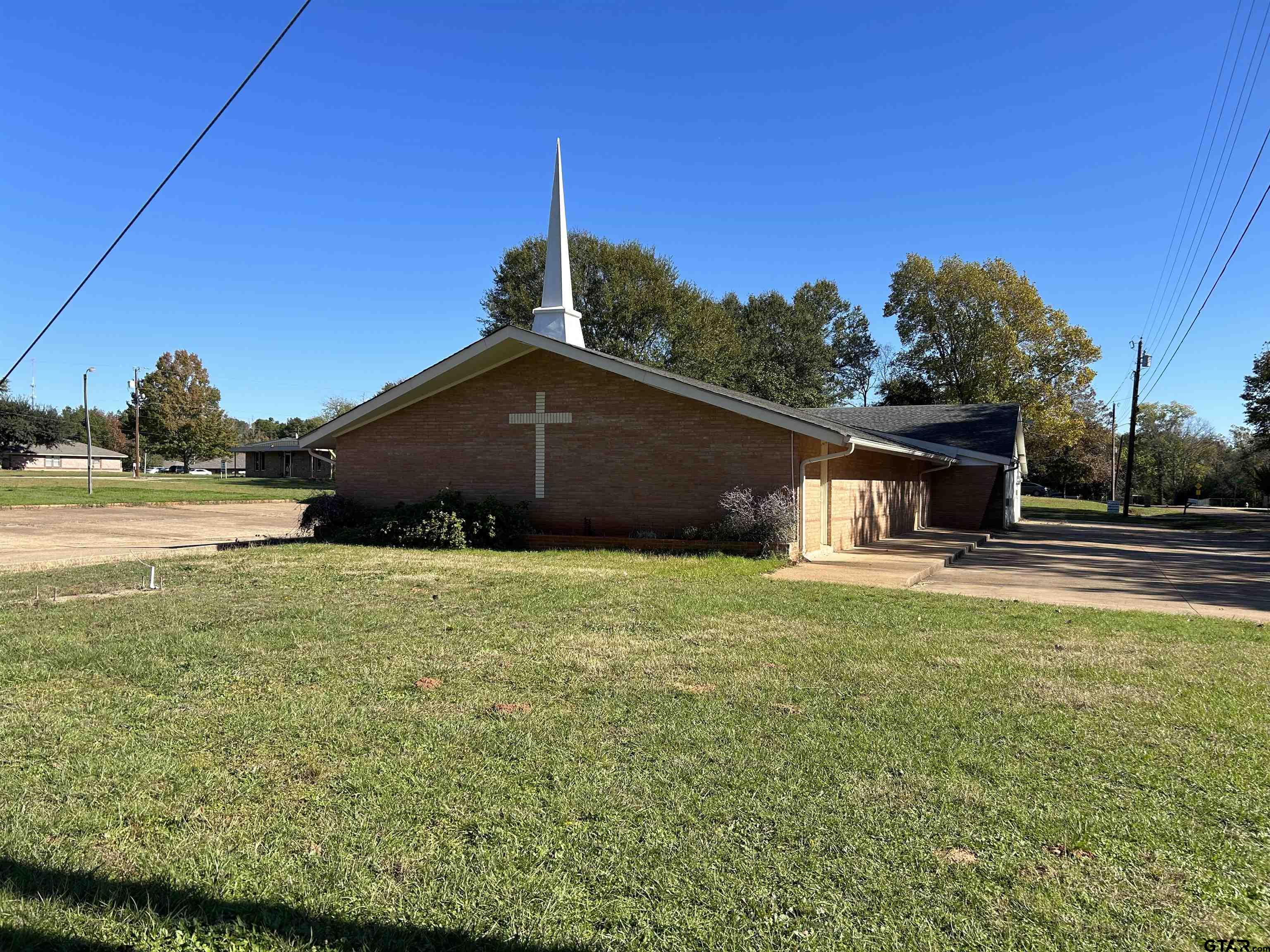 201 Ragland St Property Photo 1