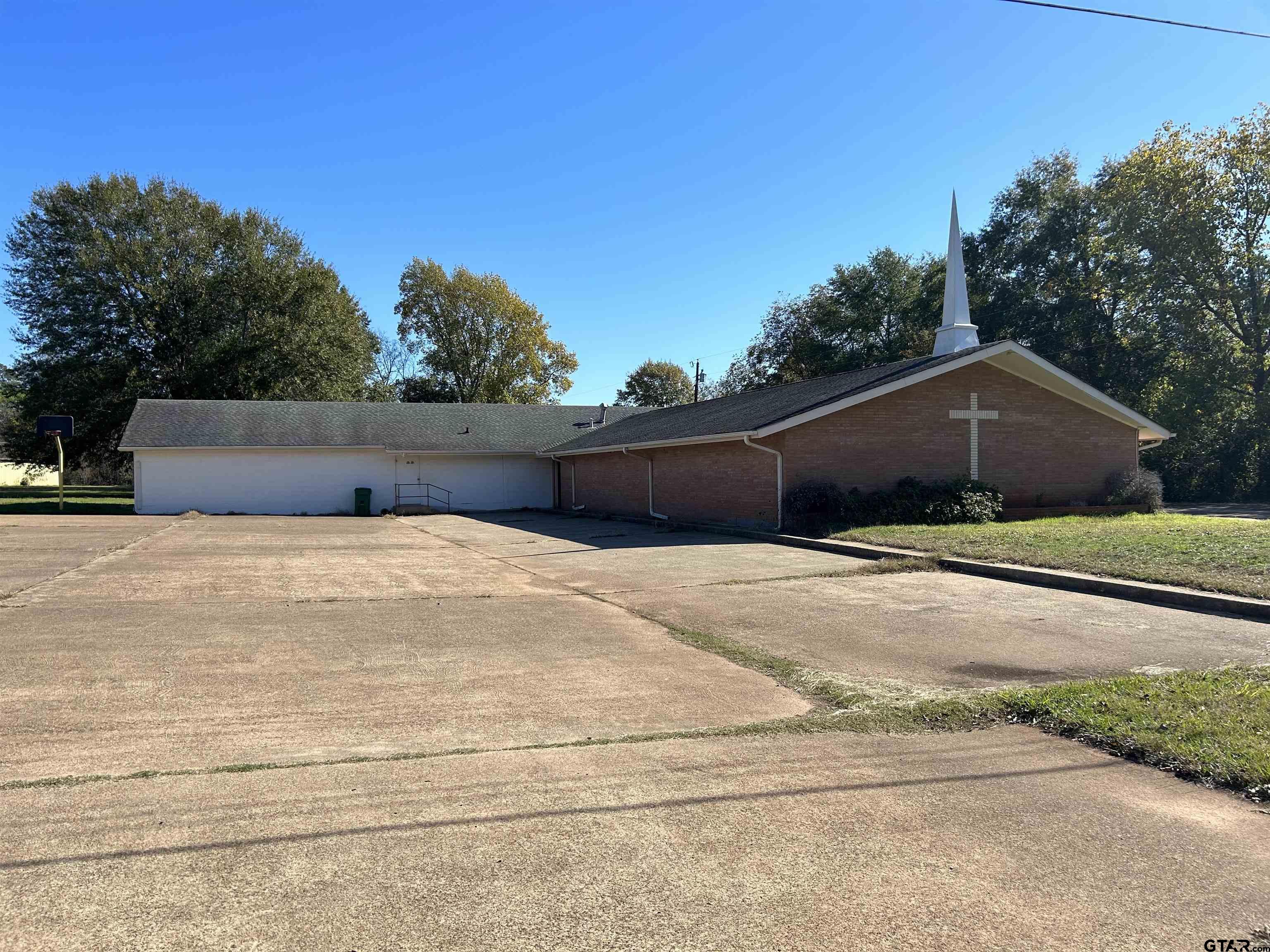 201 Ragland St Property Photo 2