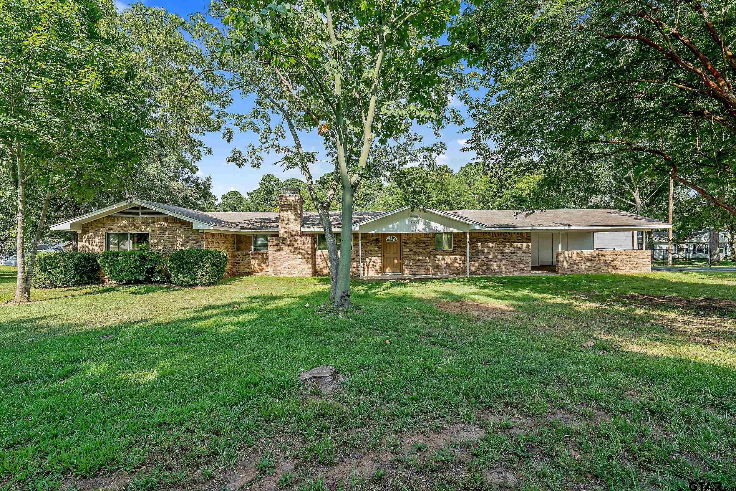 1621 Baseball Loop Property Photo
