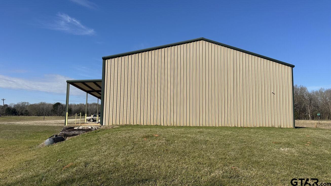 14437 Fm 346 Property Photo 3
