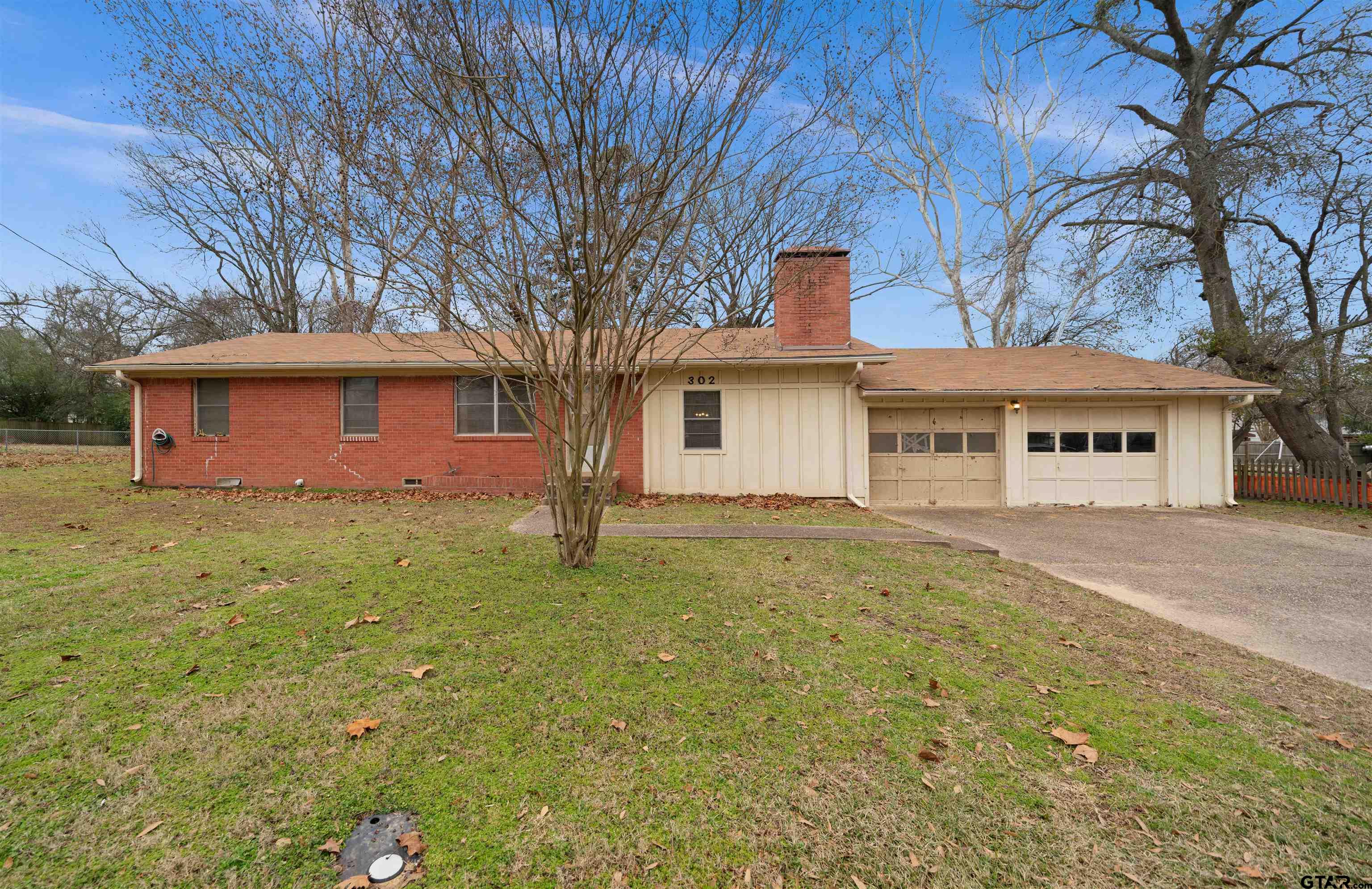 302 Gibson Property Photo