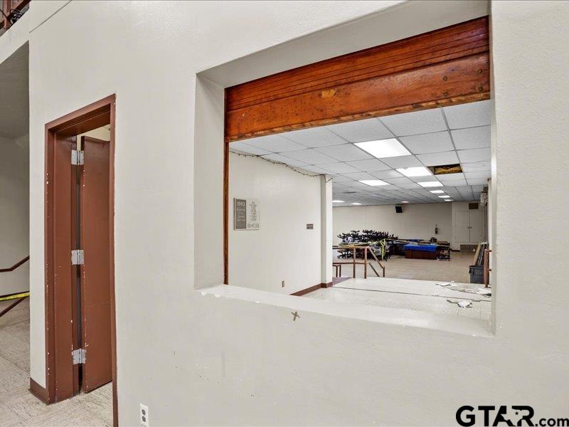 1819 W Spring St Property Photo 19