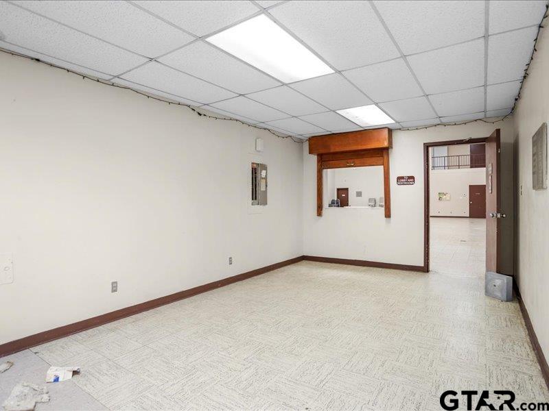 1819 W Spring St Property Photo 20