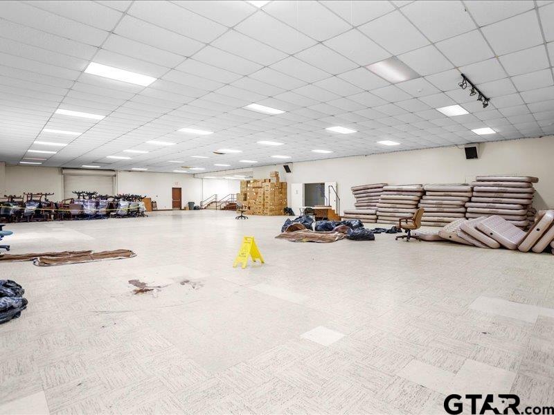 1819 W Spring St Property Photo 23
