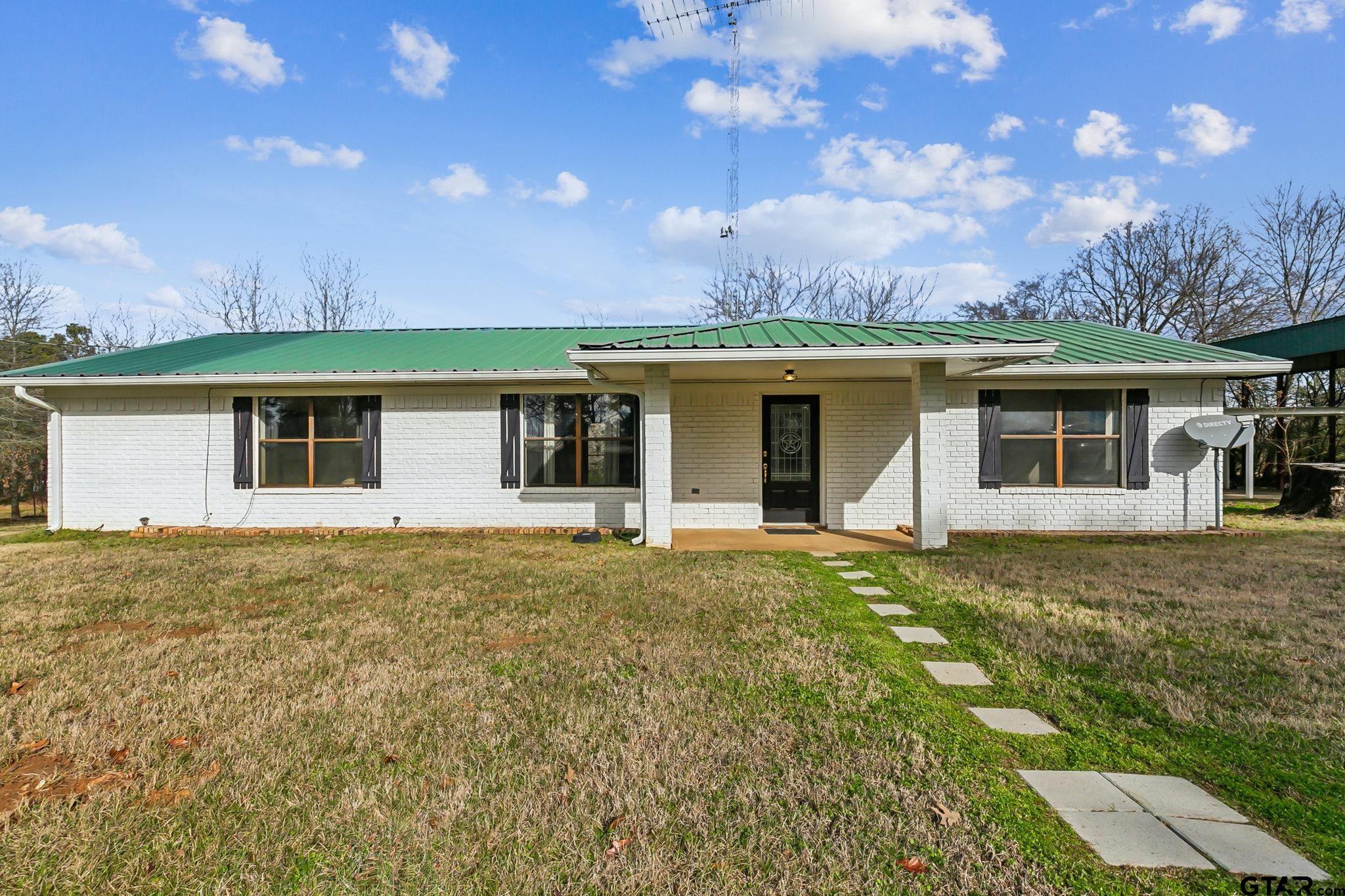 10128 County Road 3407 Property Photo