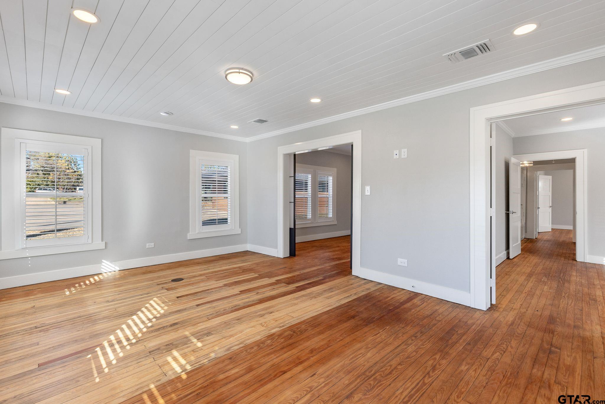 618 Oak Avenue Property Photo 11