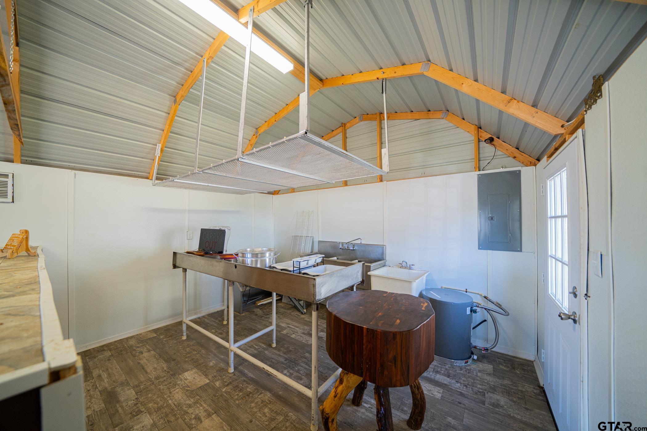 3212 E I-20 Service Road Property Photo 28