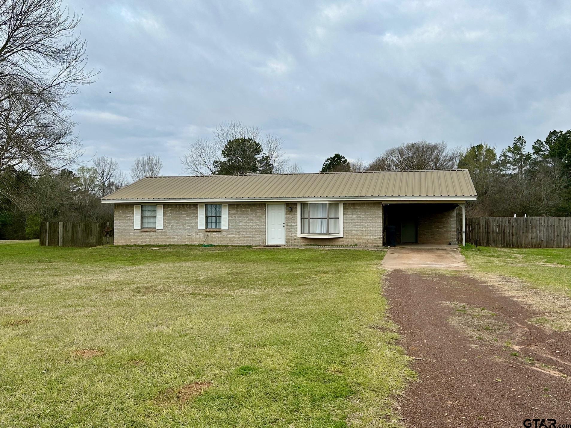 2035 Cr 1610 Property Photo