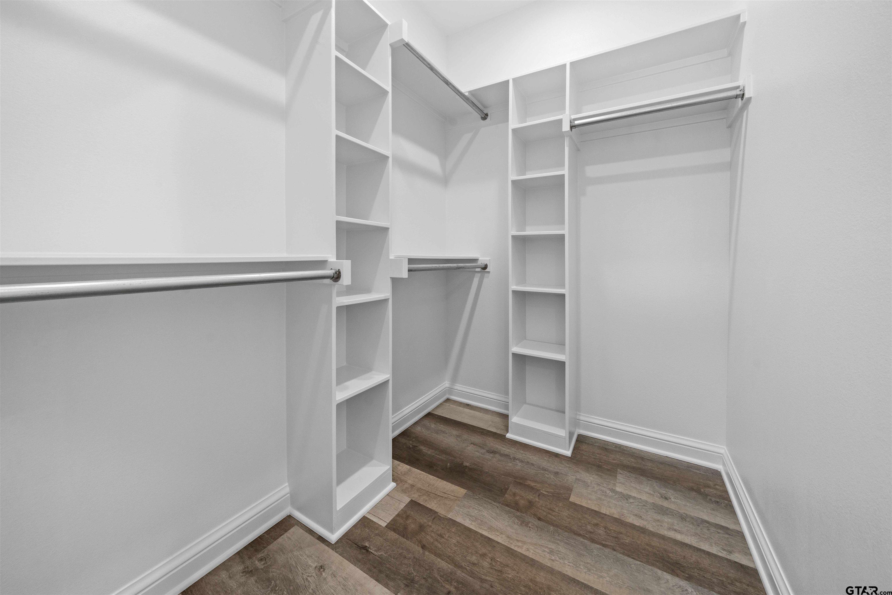 17124 Fountain Cir Property Photo 23