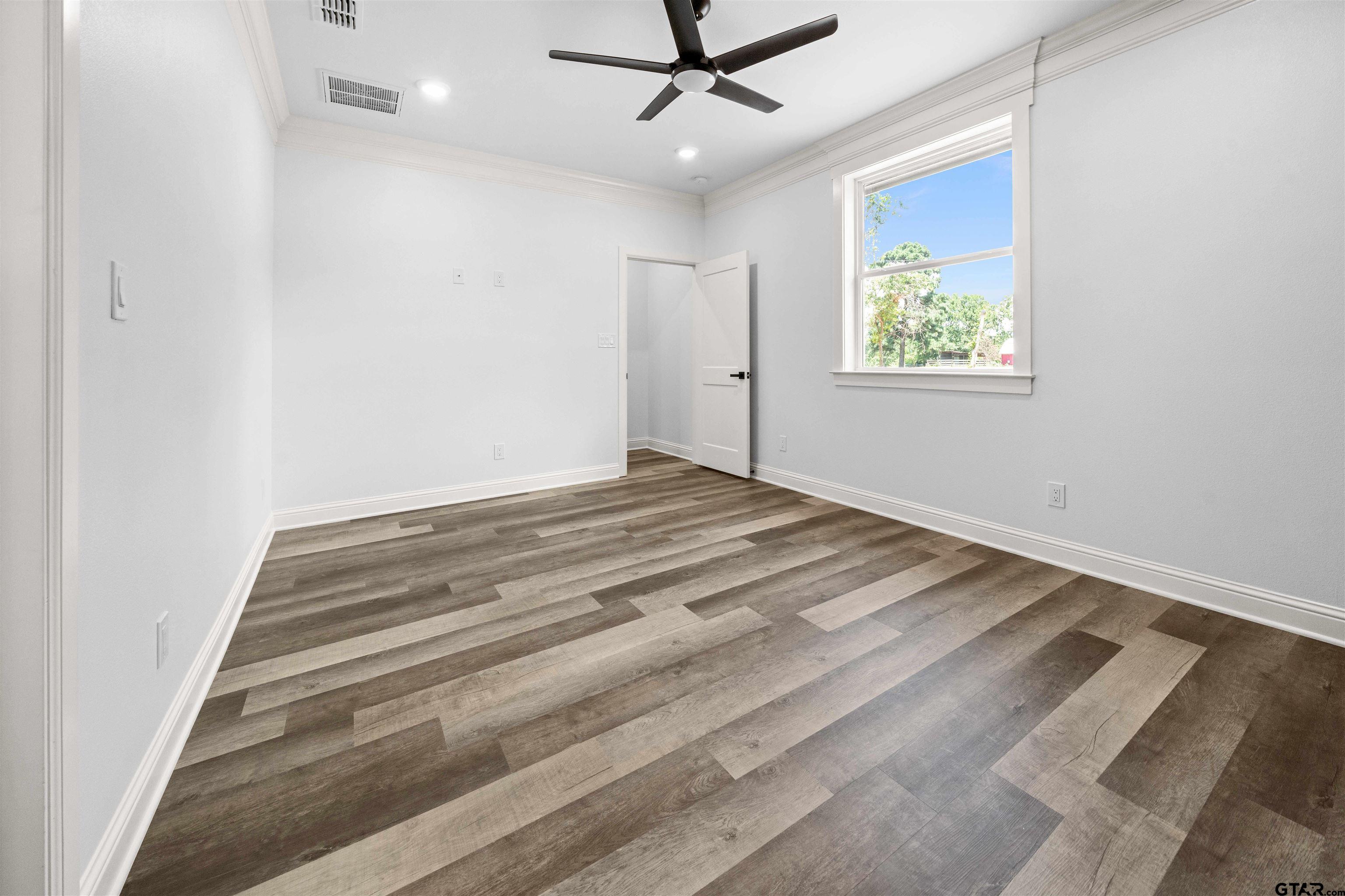 17124 Fountain Cir Property Photo 24