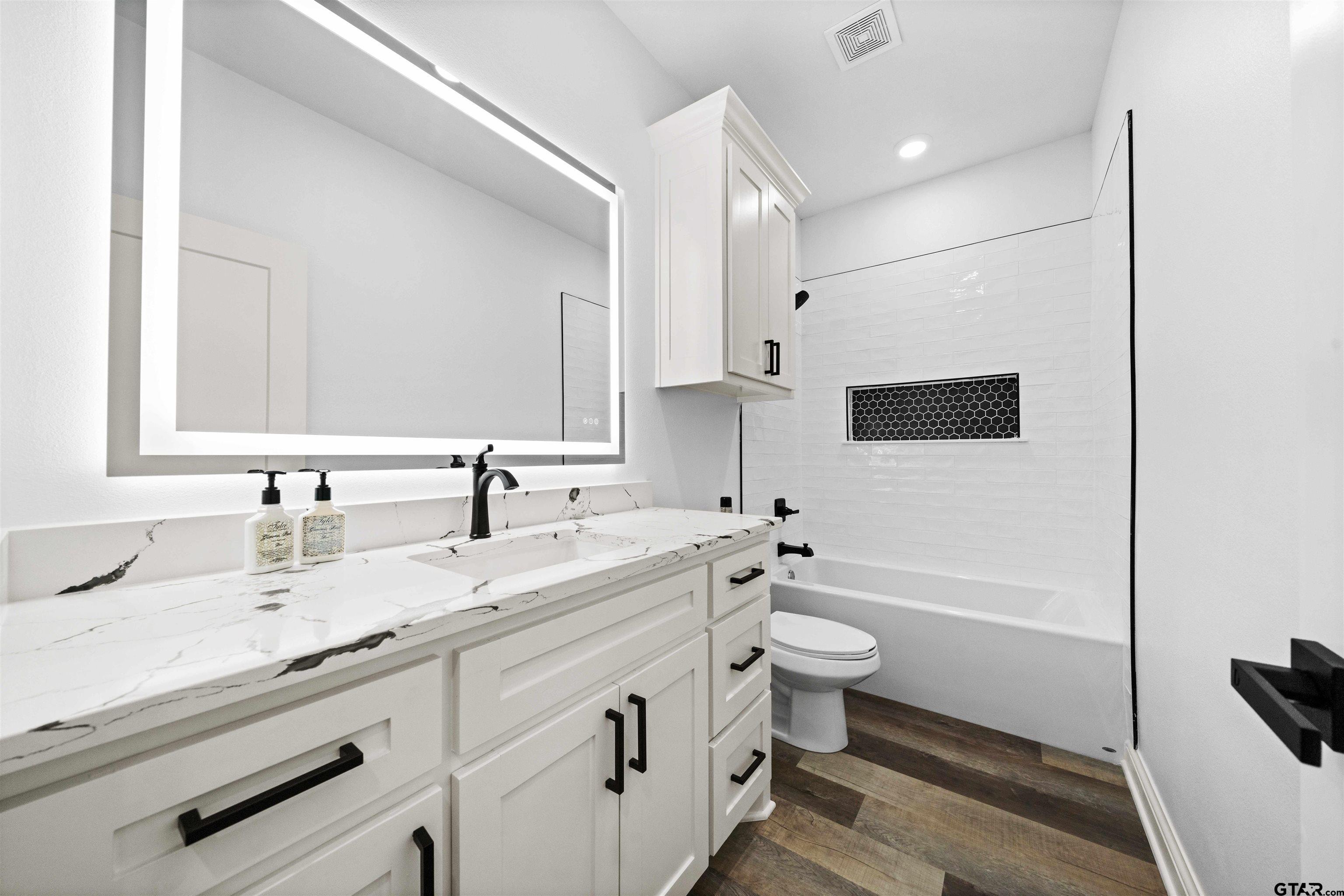 17124 Fountain Cir Property Photo 26