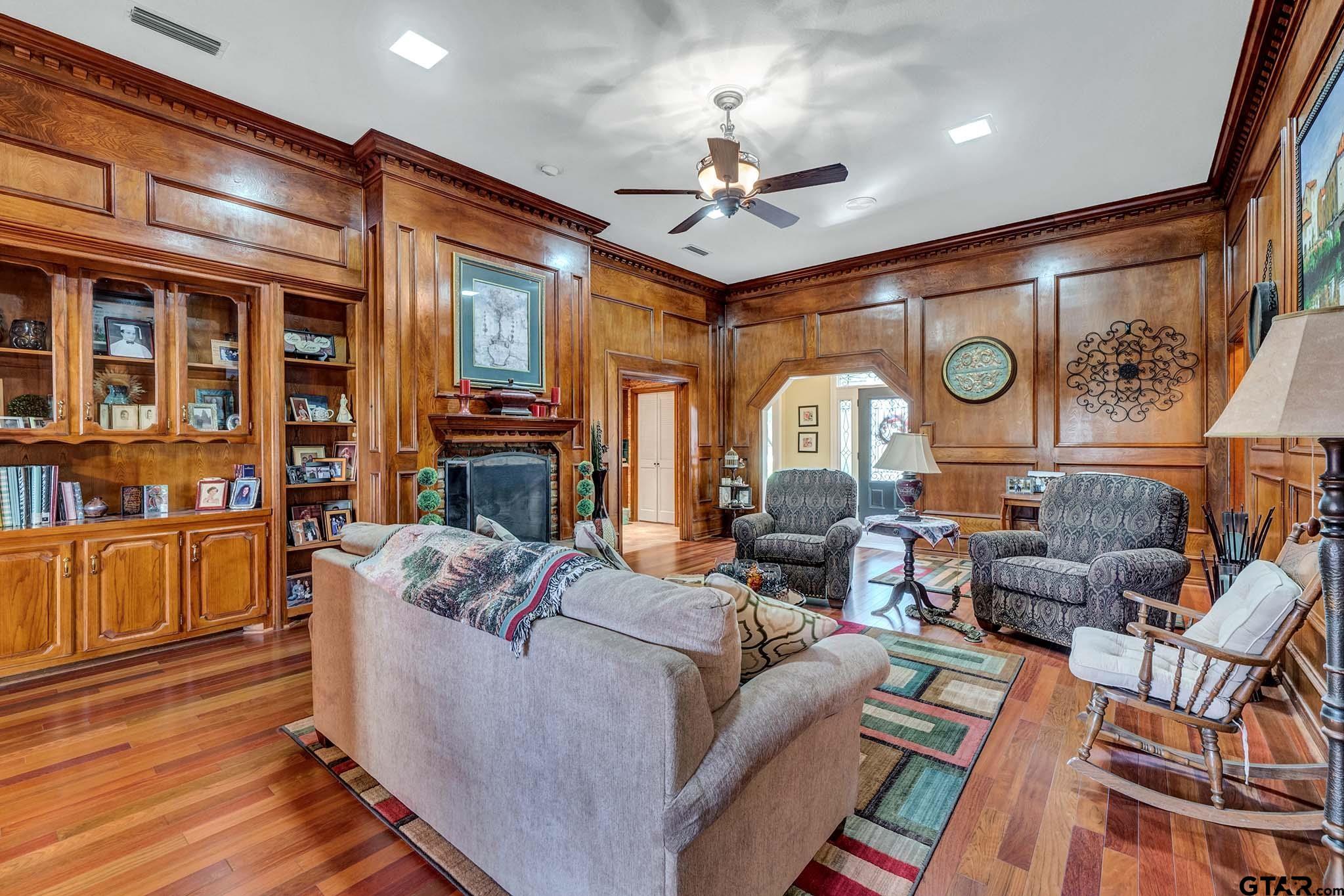 3904 Allendale Property Photo 1
