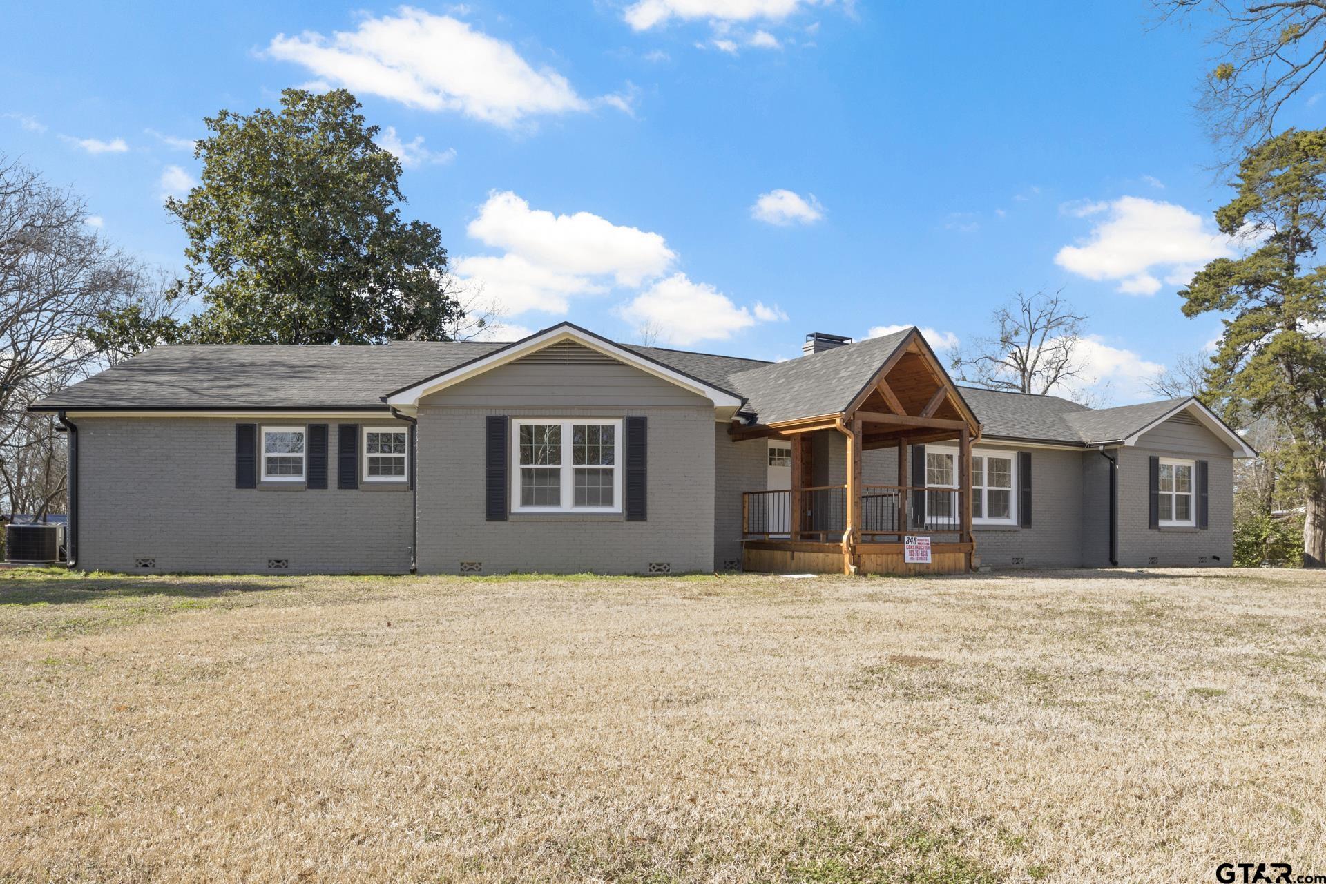 306 Quitman Property Photo 1