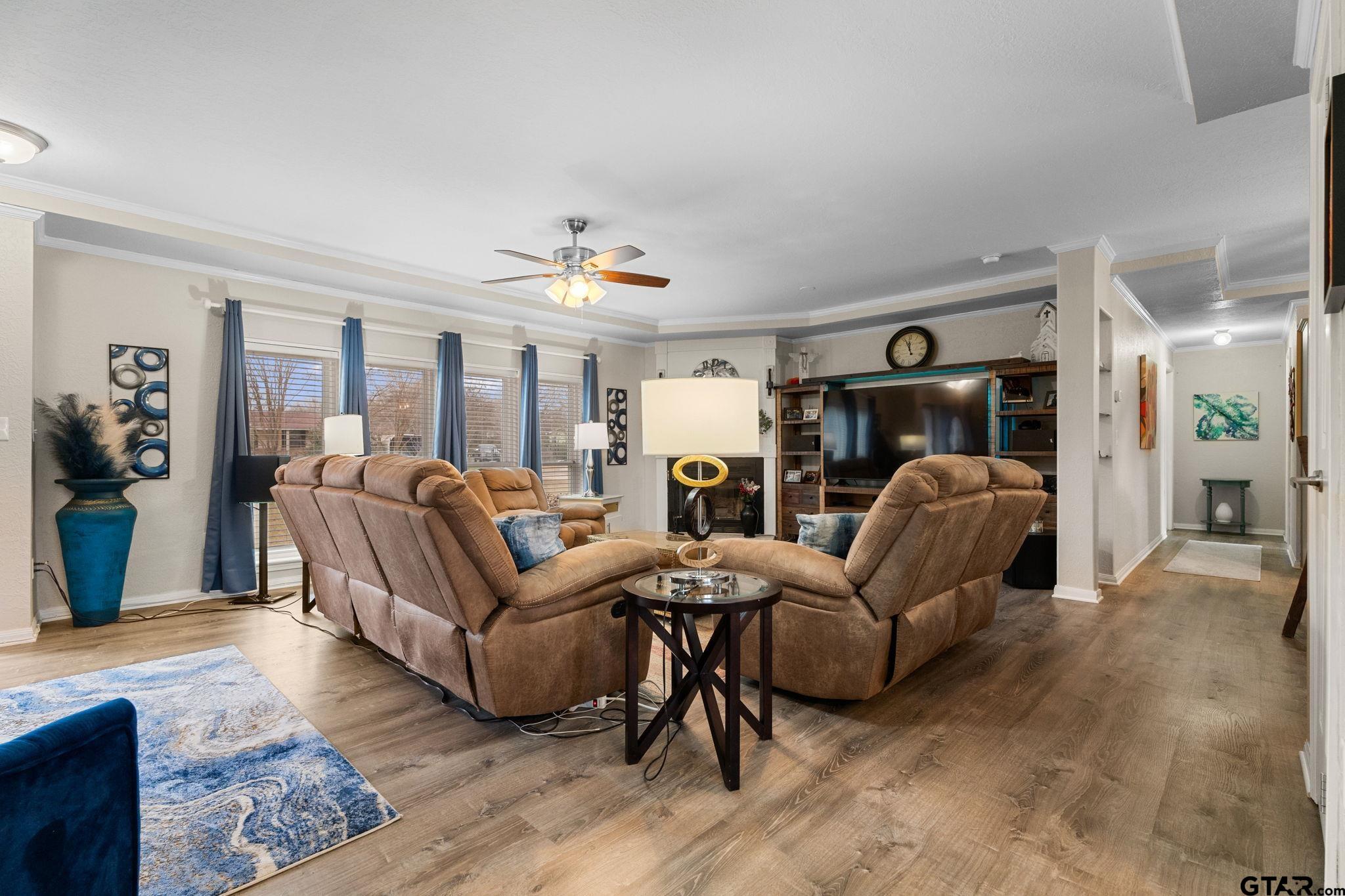14492 Persimmon Creek Property Photo 4