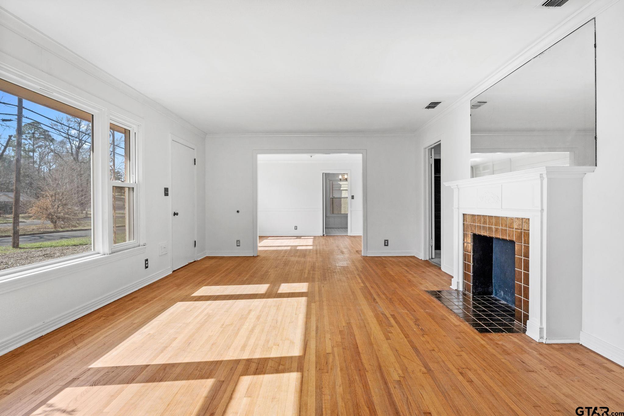 2444 Sunnybrook Dr. Property Photo 1