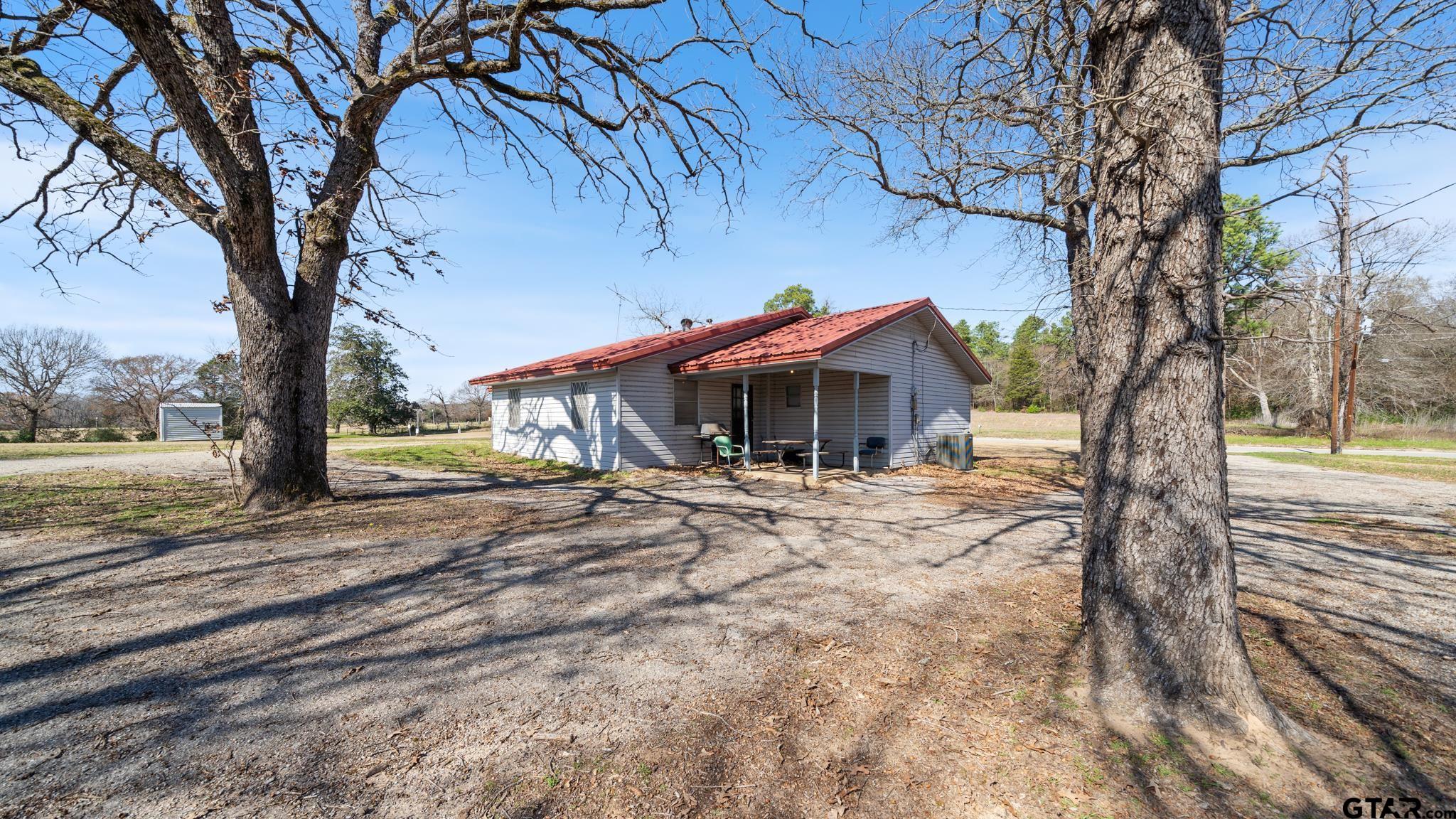 112 Gibson Road Property Photo