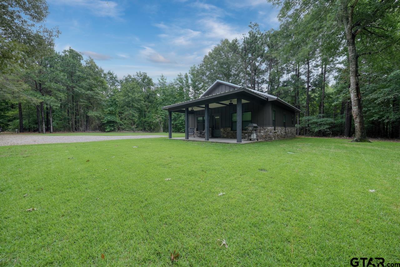 18763 Cr 437 Property Photo 1