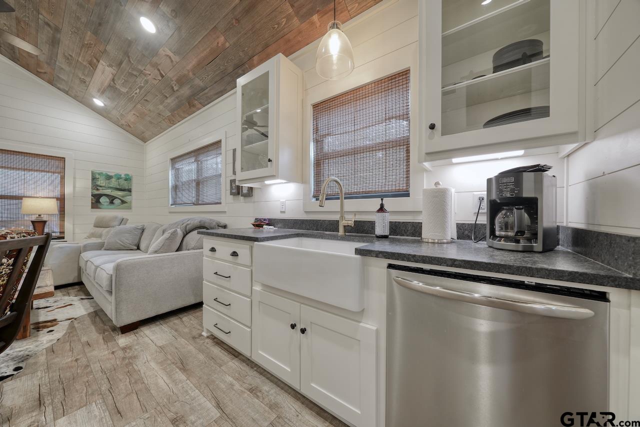 18763 Cr 437 Property Photo 14