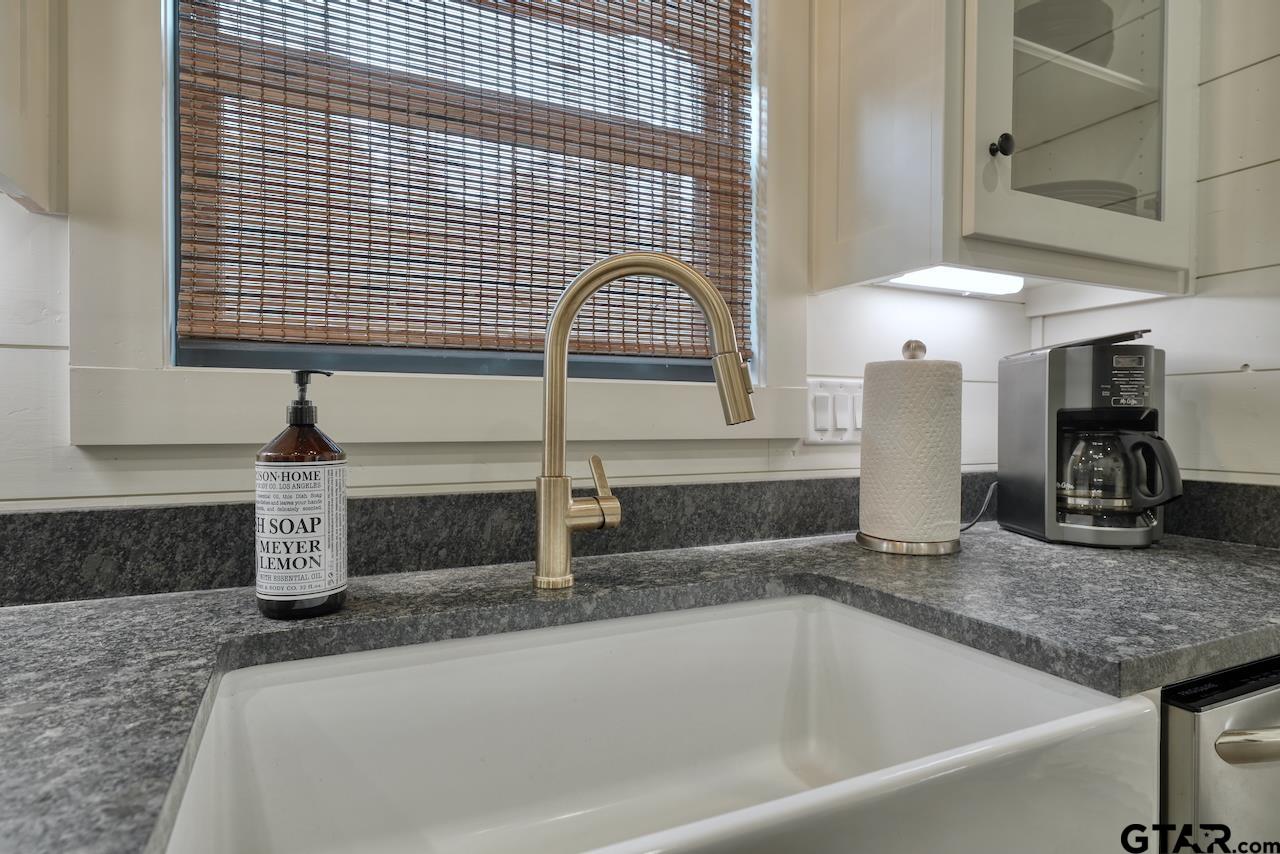 18763 Cr 437 Property Photo 16