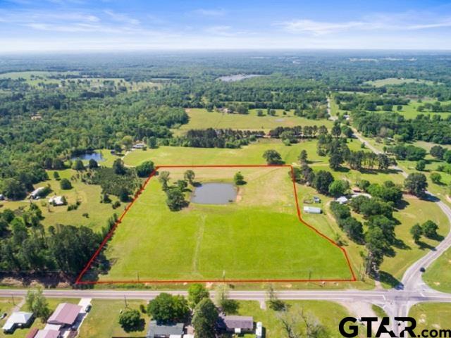 000 Fm 17 Property Photo