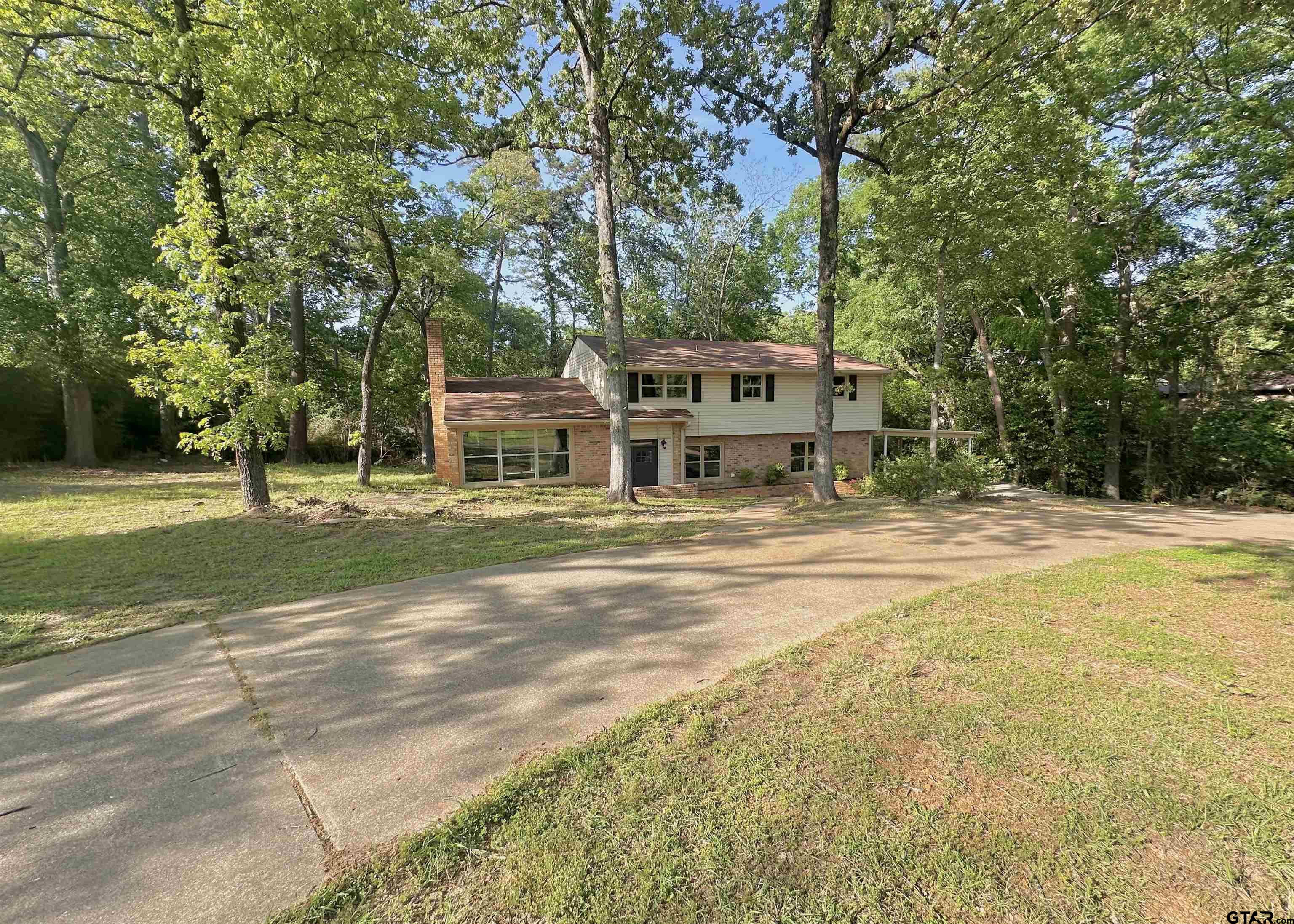 3517 Danville Drive Property Photo 1