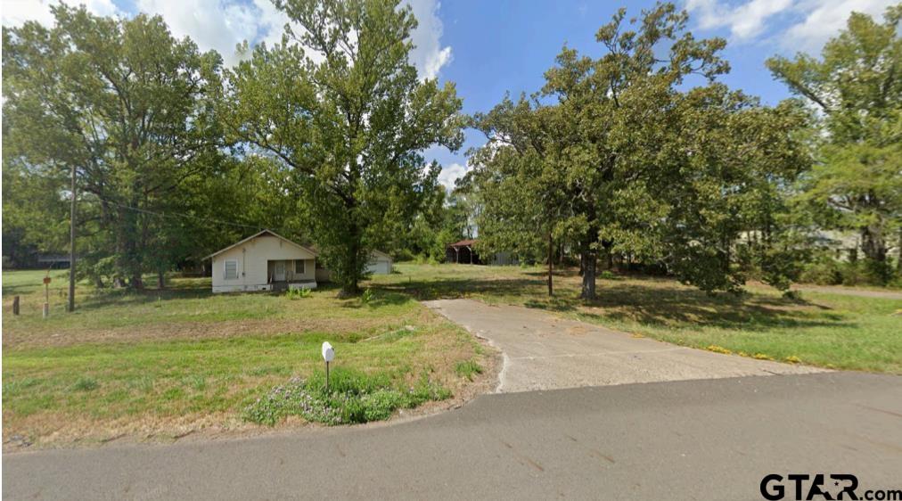 12588 S Highway 59 Property Photo 1