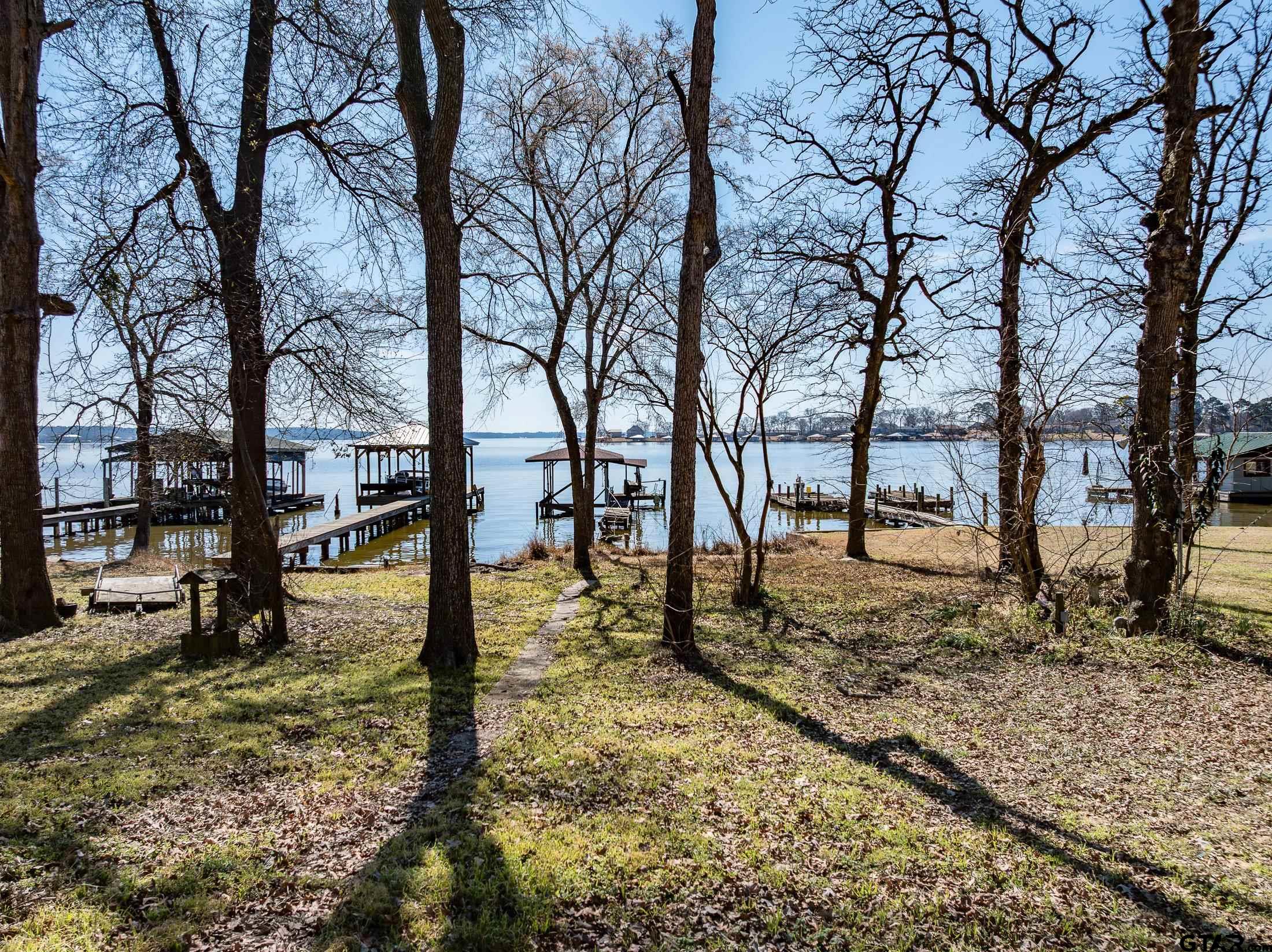 1322 Shoreline Circle Property Photo