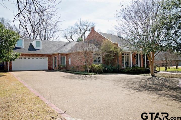 705 Mulberry Drive Property Photo