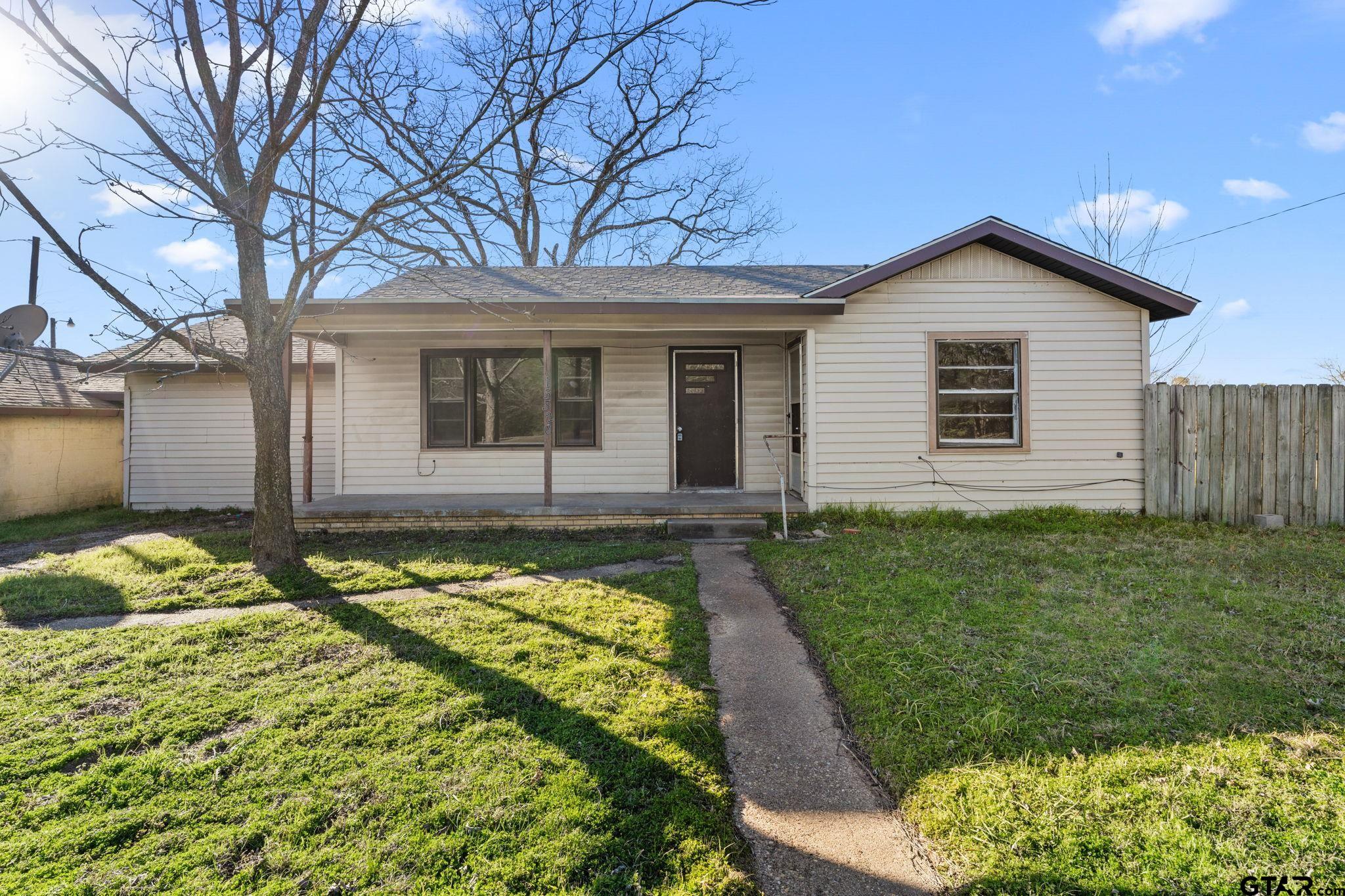 15320 S H 135 Property Photo