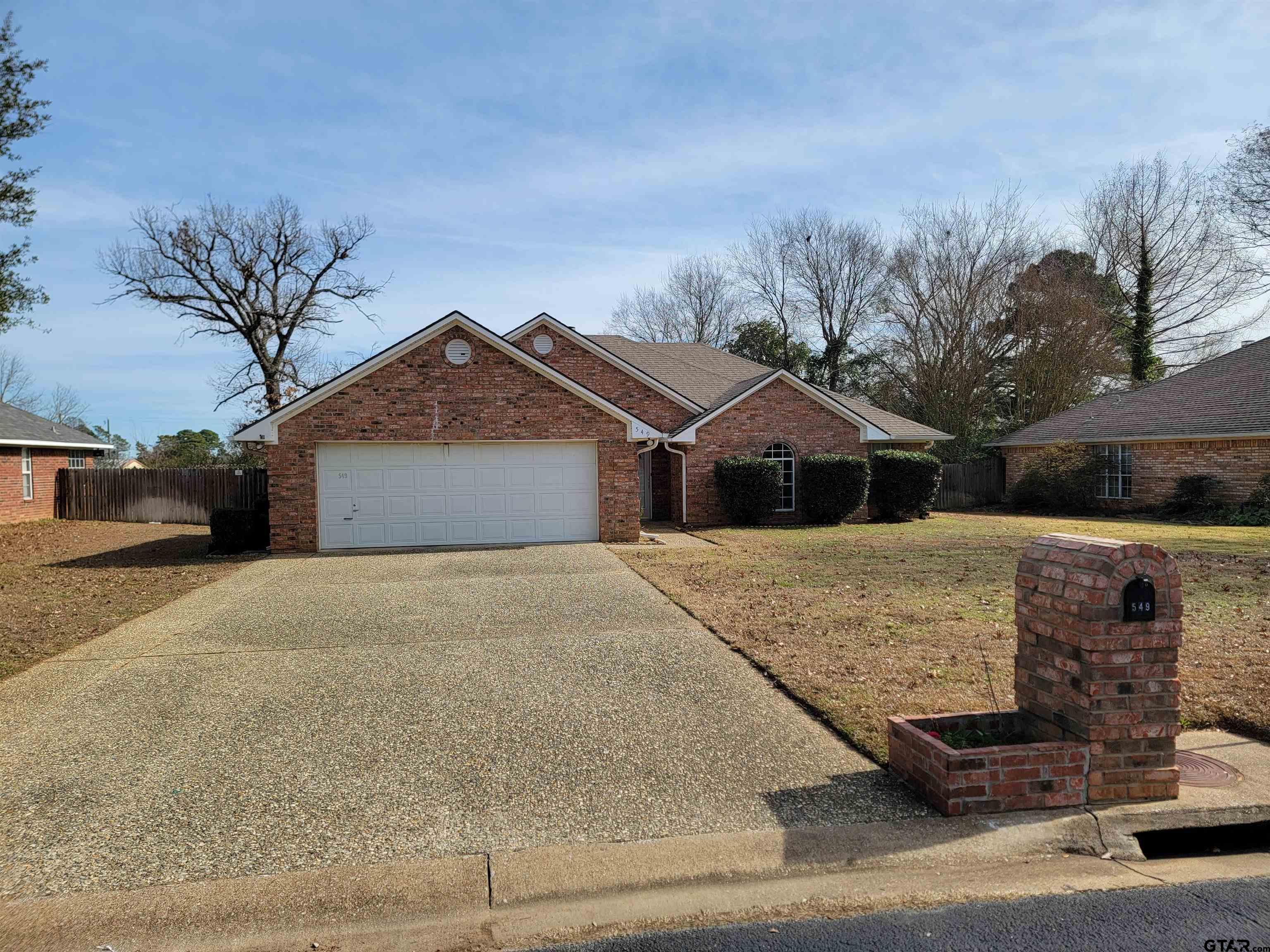 549 Pecos Dr Property Photo