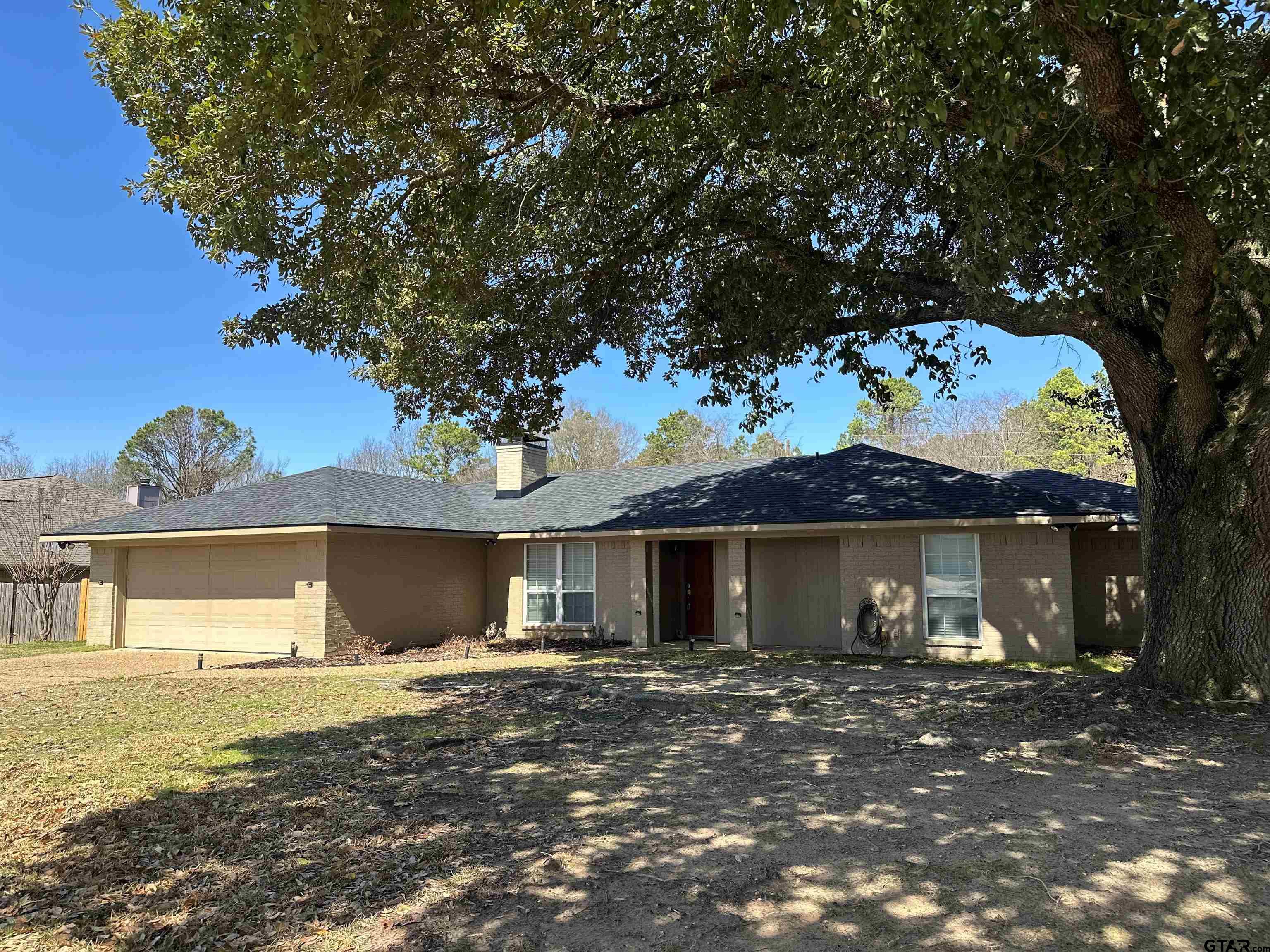 3307 Bogota Property Photo