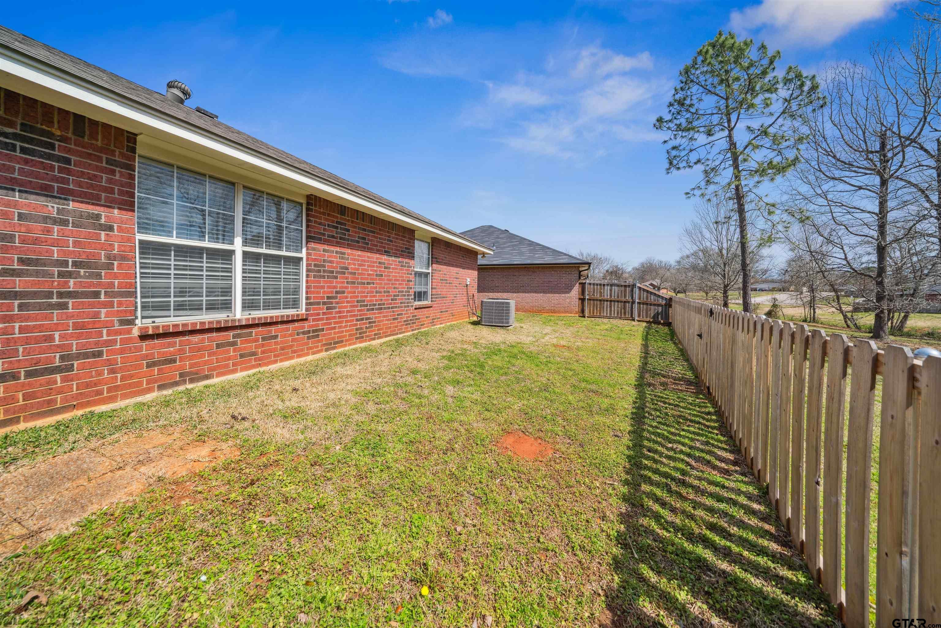 313 Azalea Trail Property Photo 23