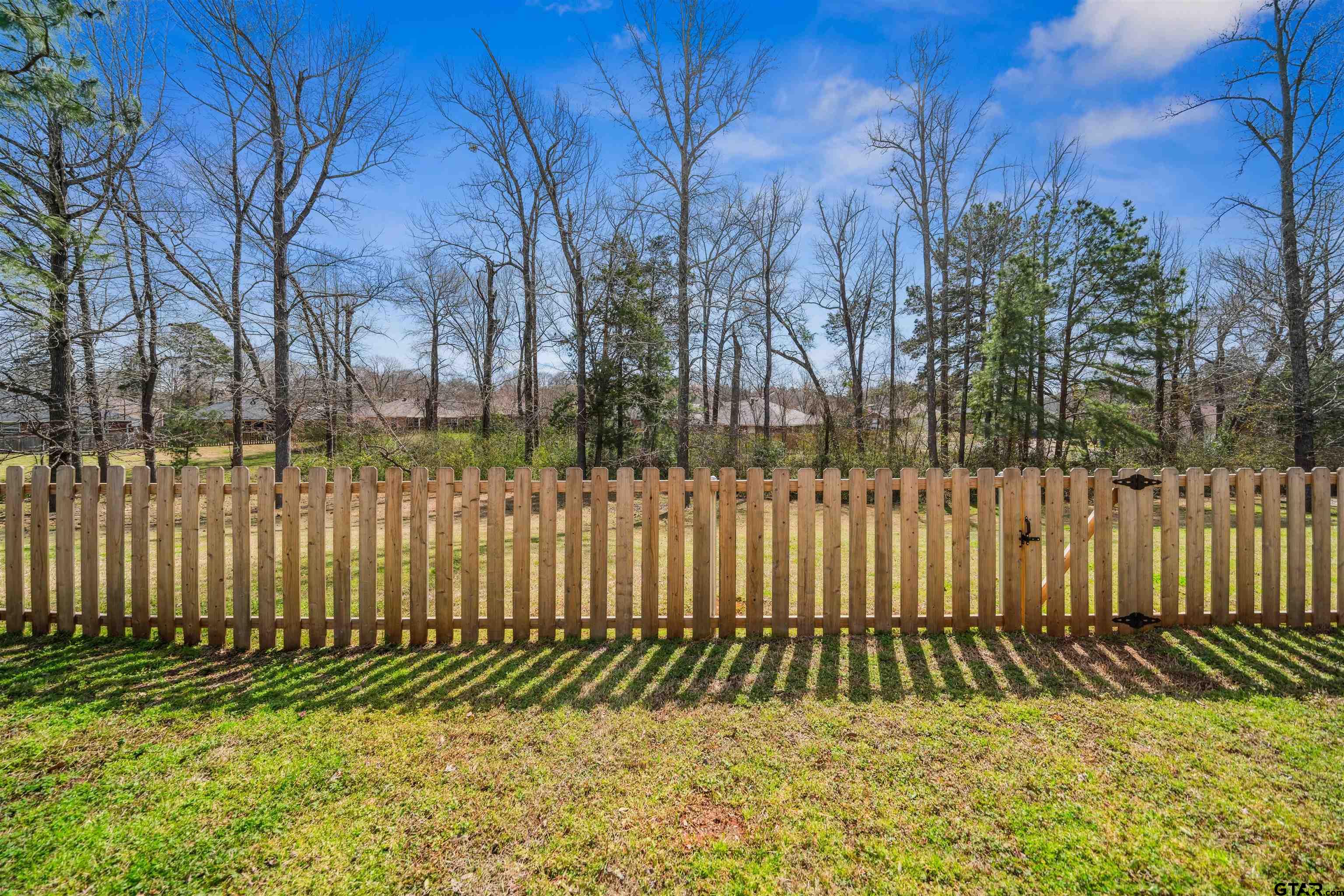 313 Azalea Trail Property Photo 24