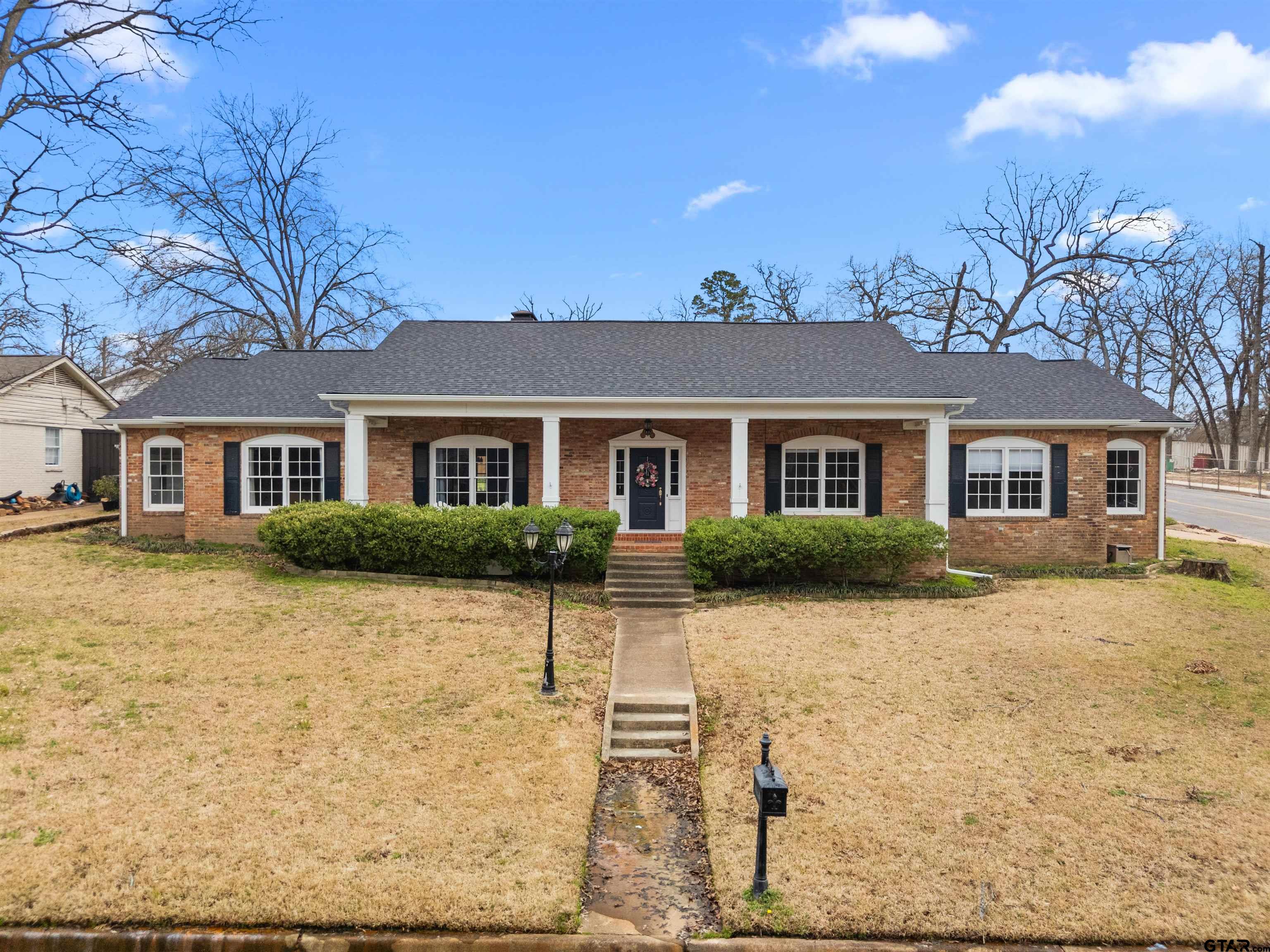 Hubbard Real Estate Listings Main Image