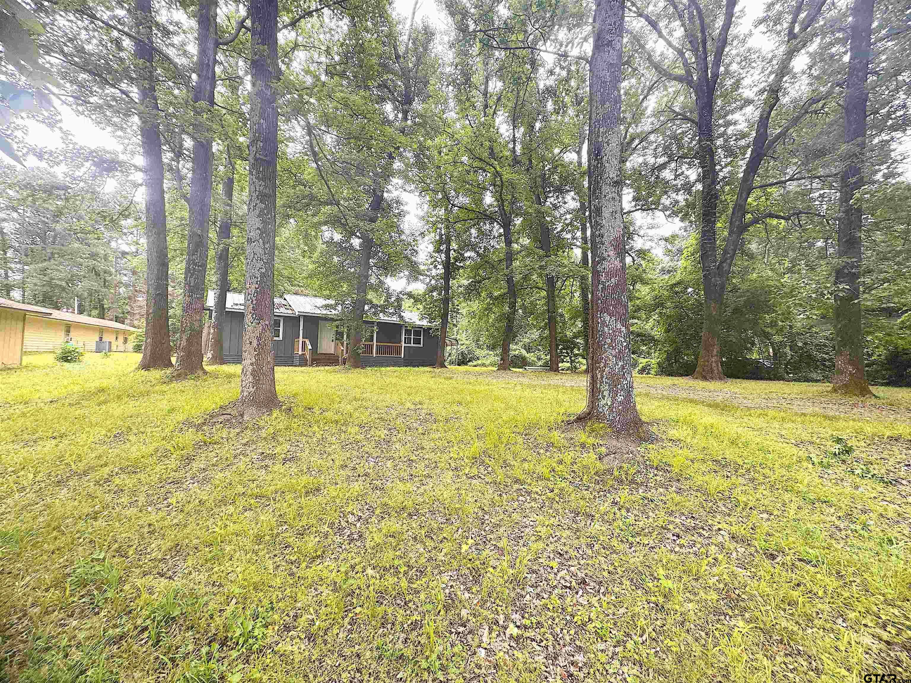 281 Lake Drive Property Photo