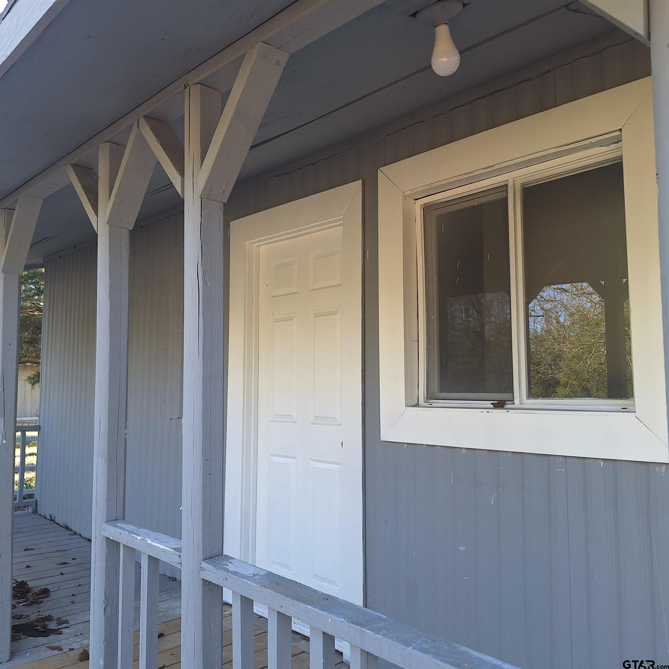 23329 Live Oak Dr, Property Photo 1