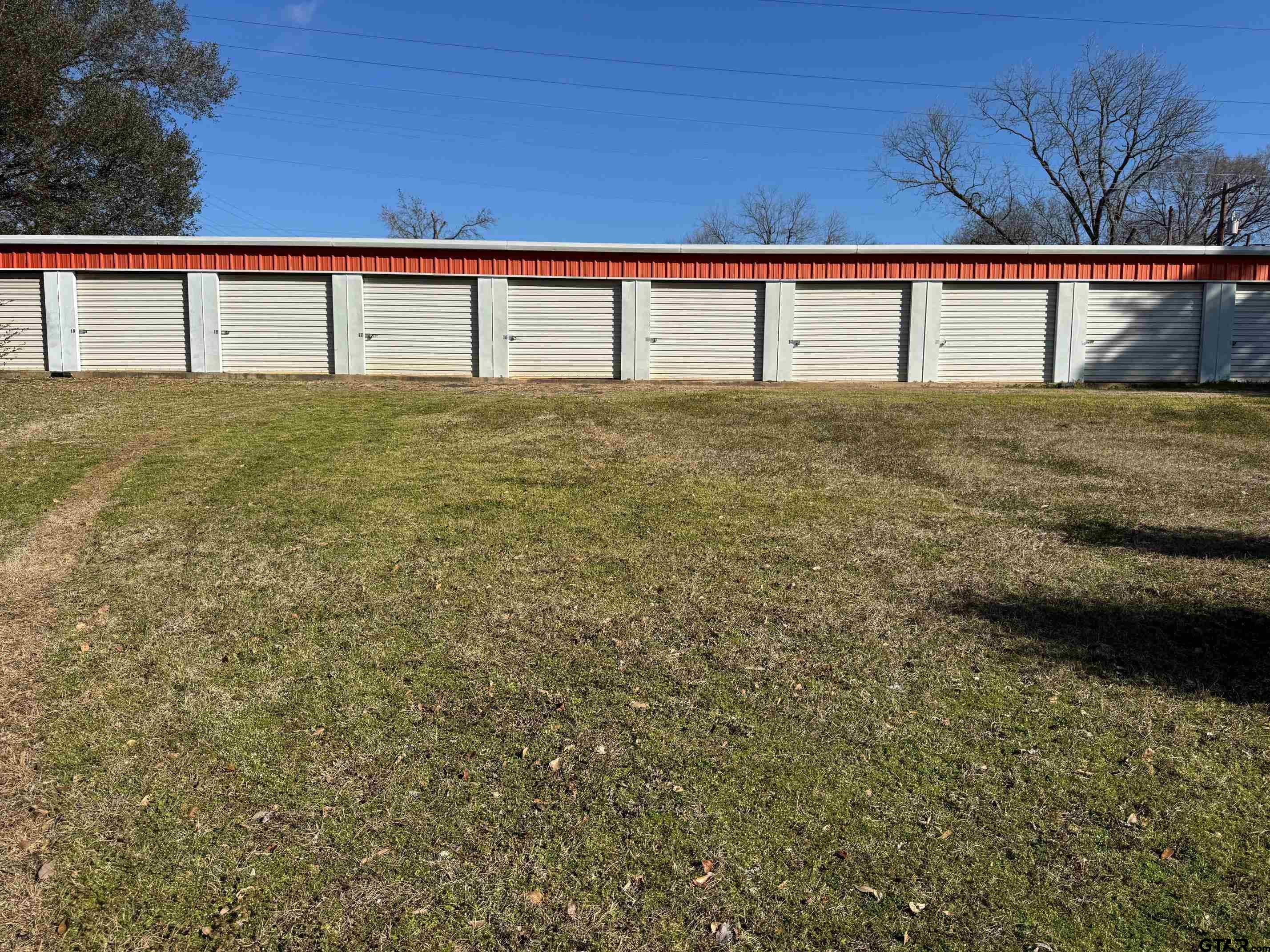 601 W Frank Street Property Photo 2