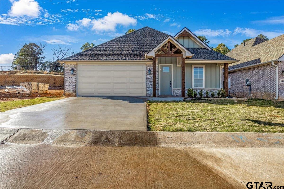 9256 Villas Ct Property Photo