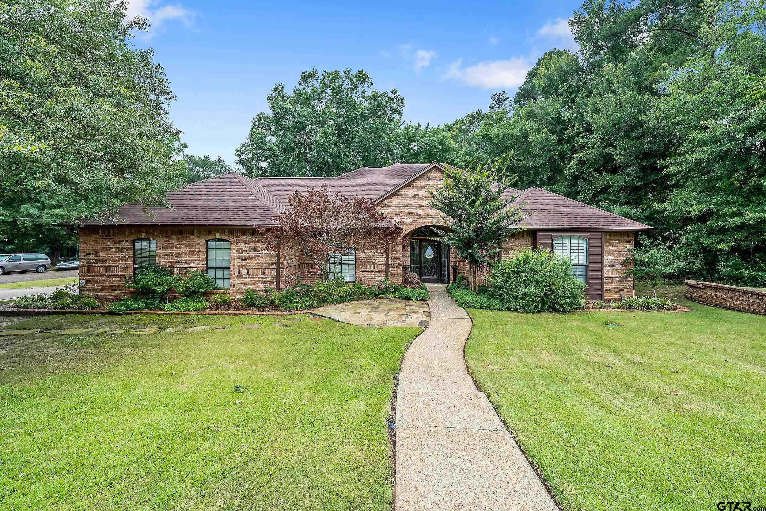 16058 Chris Lane Property Photo