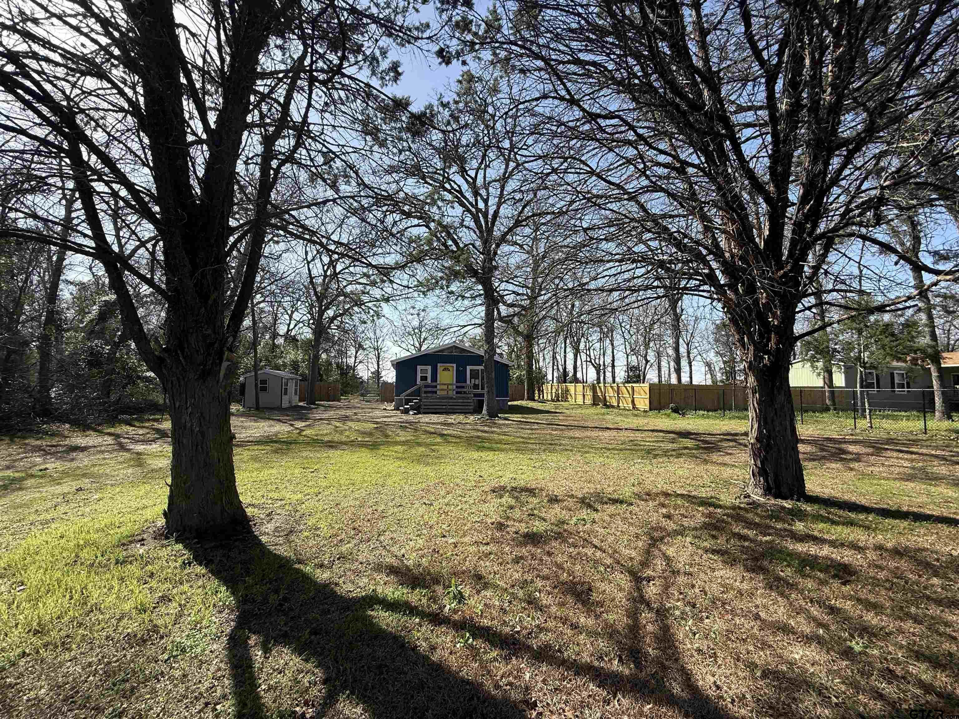 1860 San Saba Street Property Photo