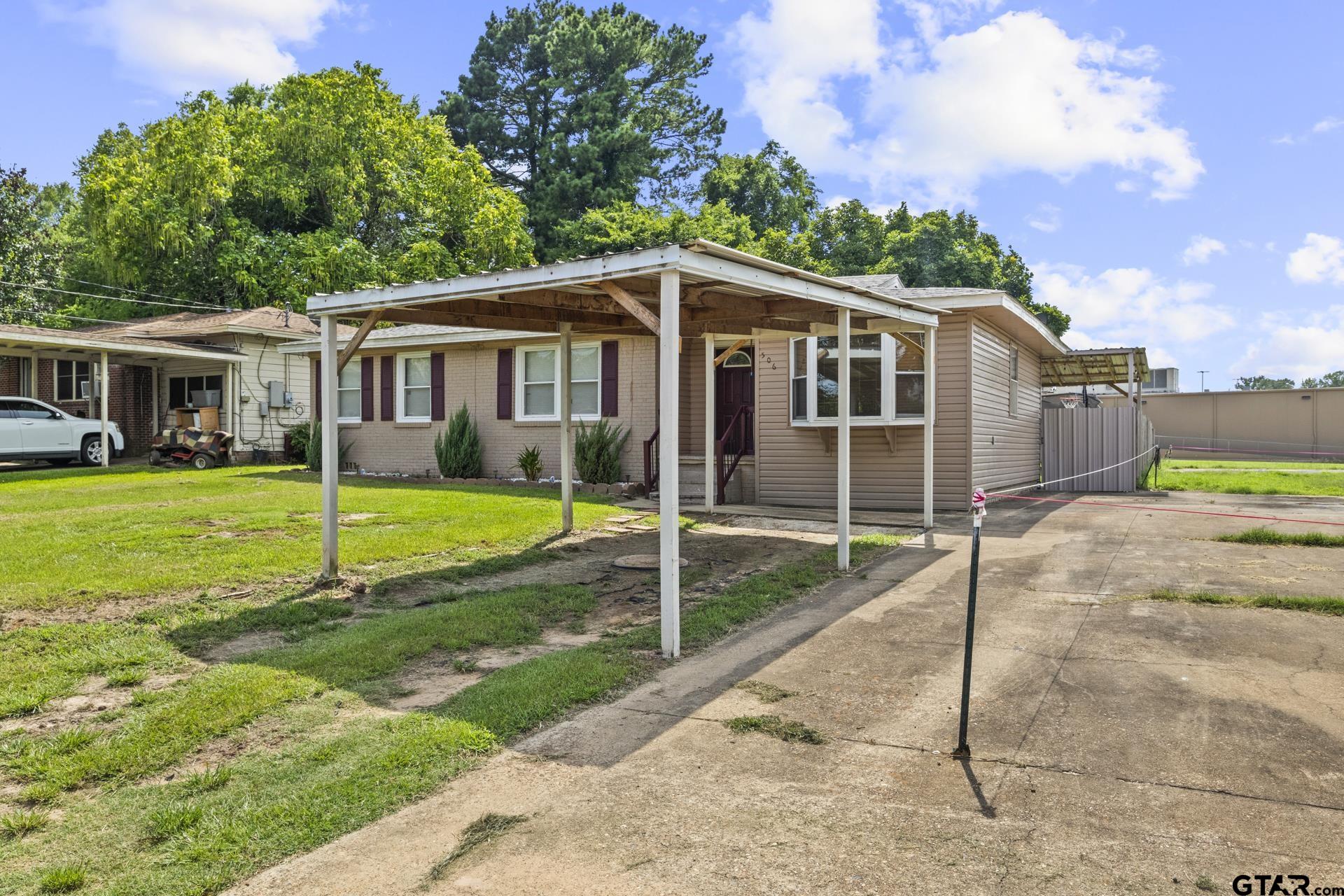 506 Short Property Photo 1