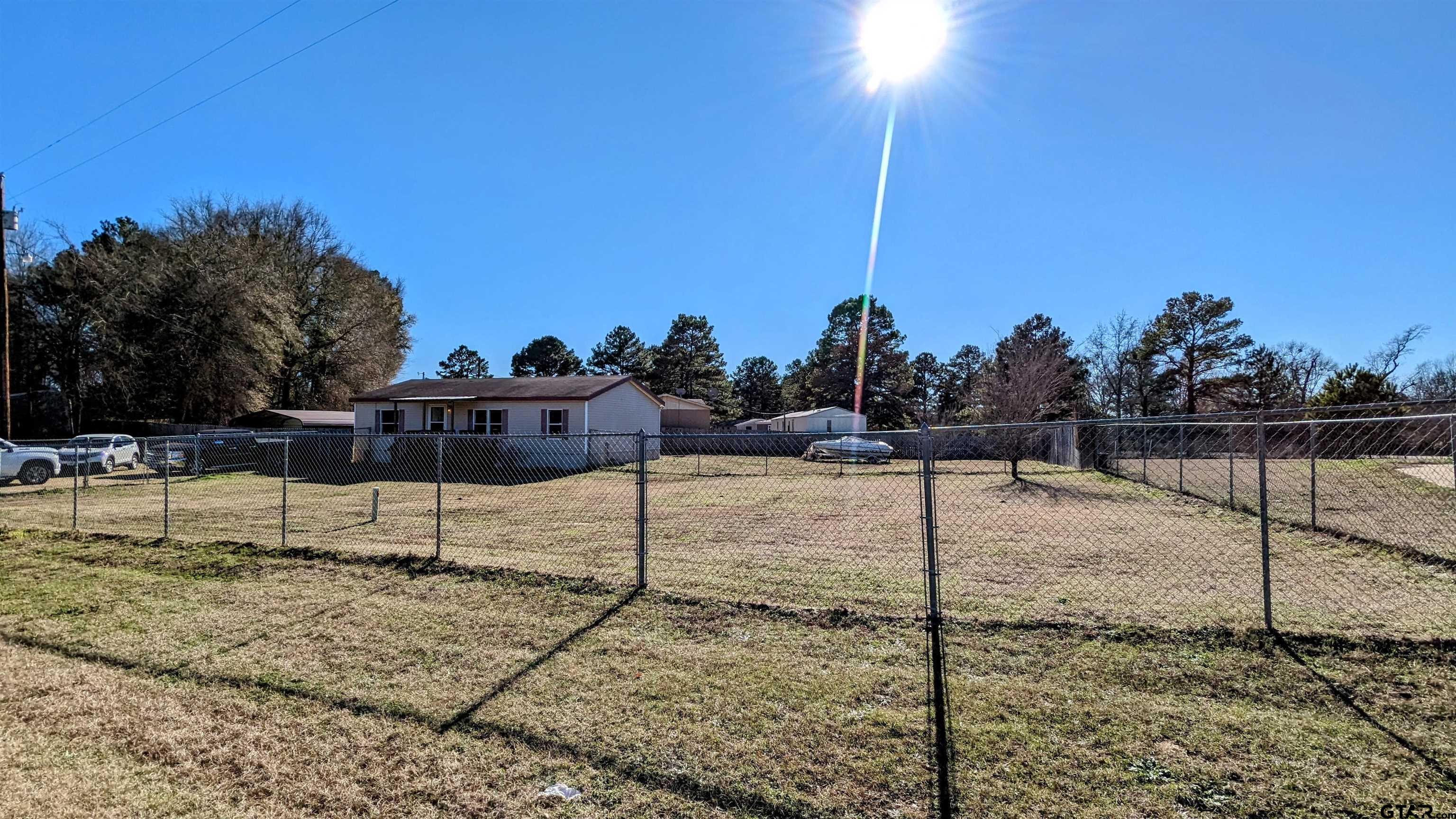 18718 Fm 850 Property Photo