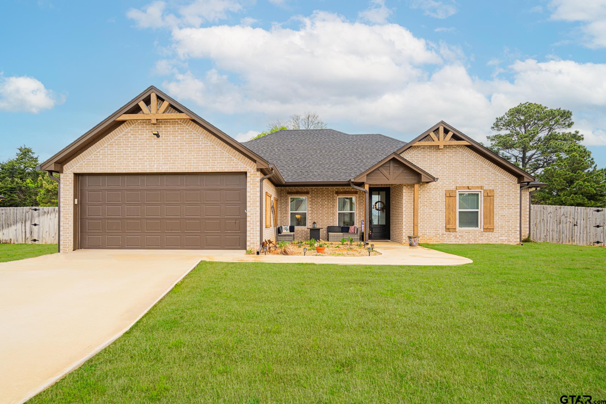 19316 Cedarpark Place Property Photo 1