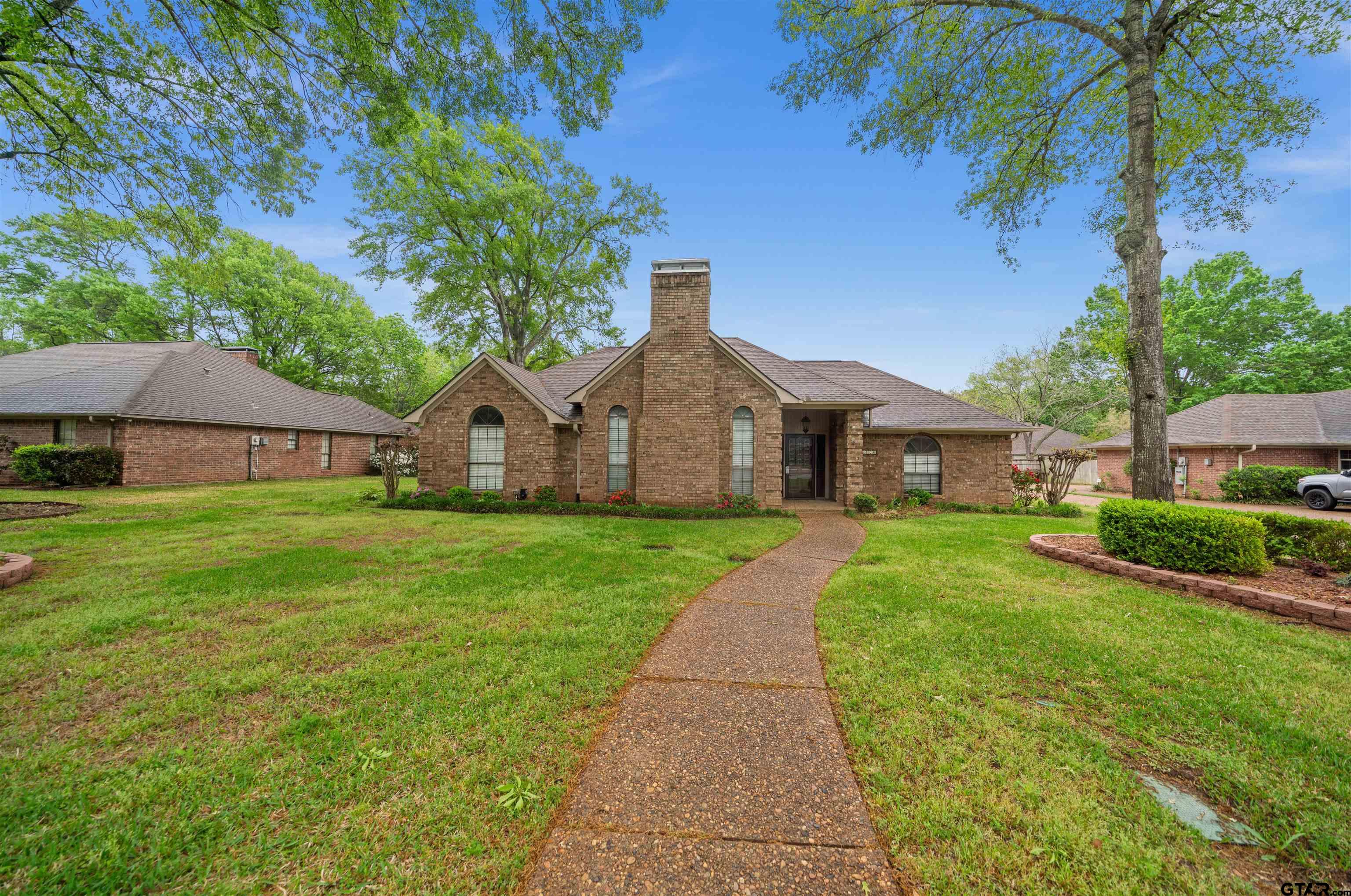 5806 Plantation Drive Property Photo 1