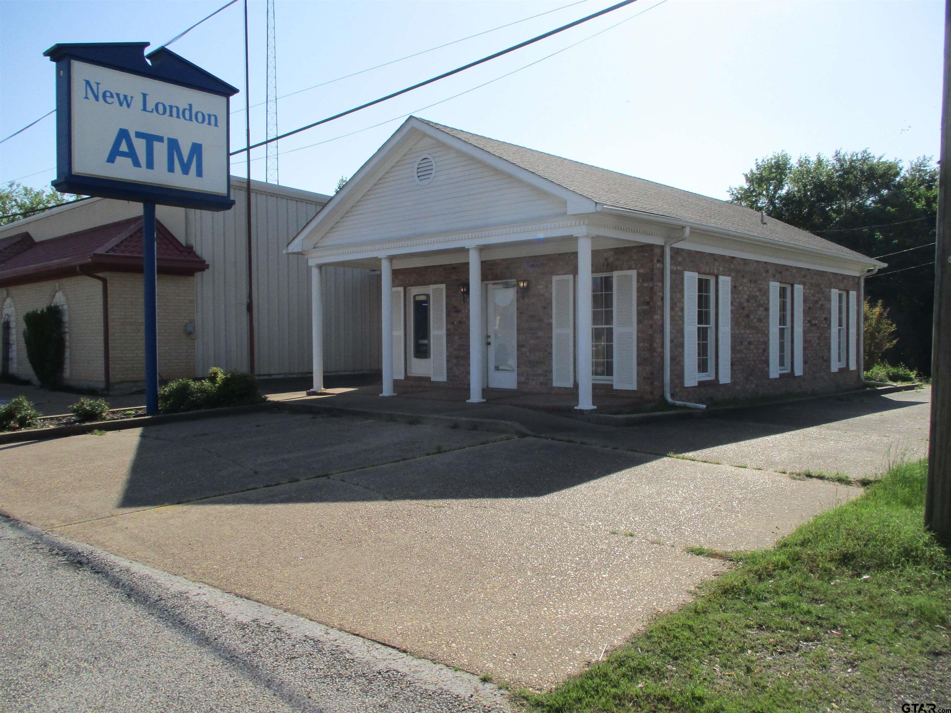 10680 Main St Property Photo