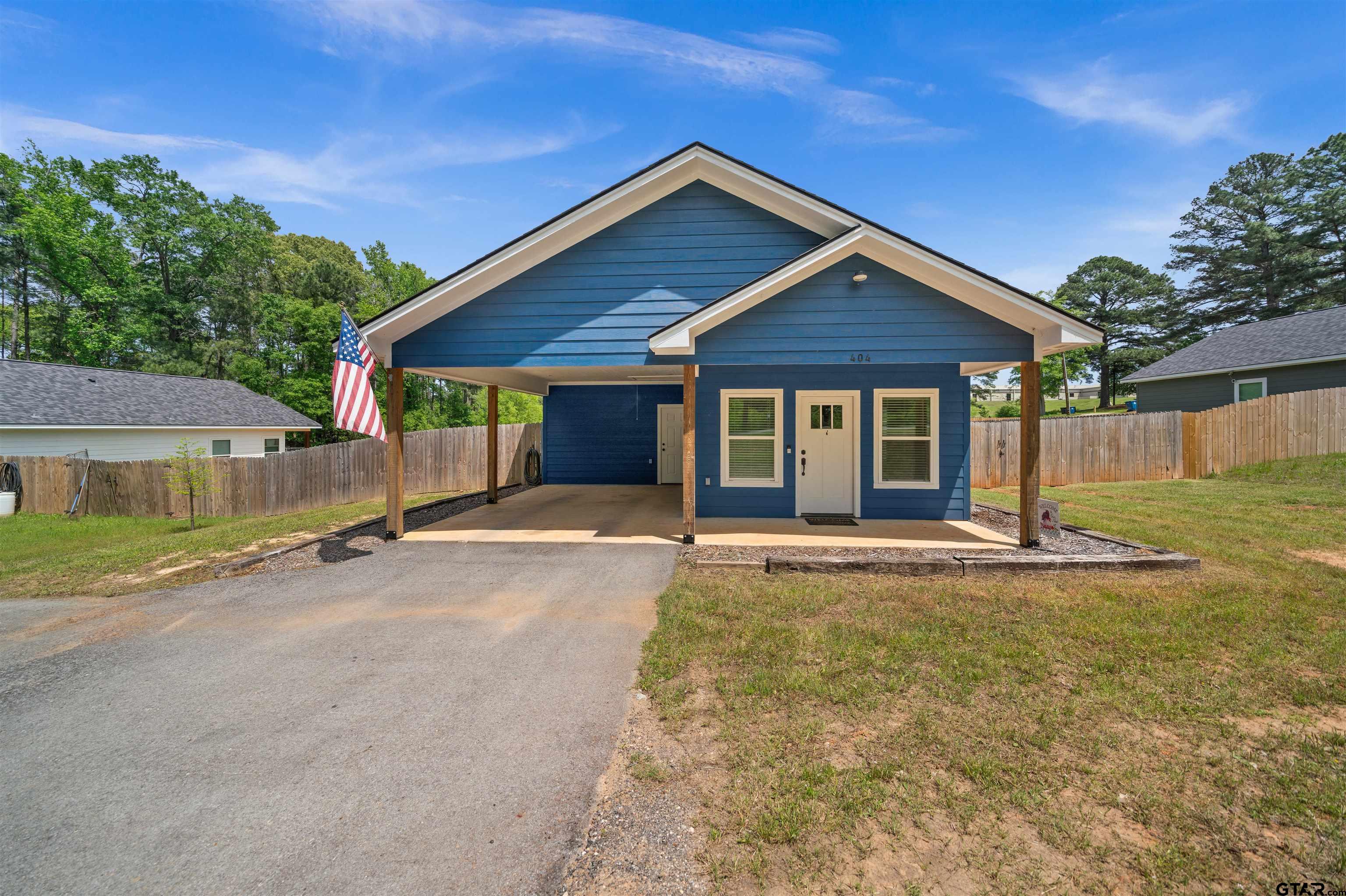 404 N Main Property Photo