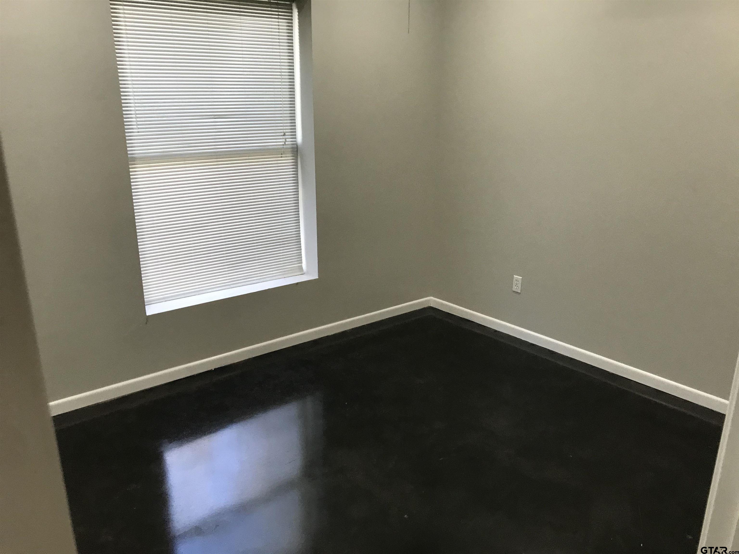 19040 Fm 2493 1 Property Photo 12