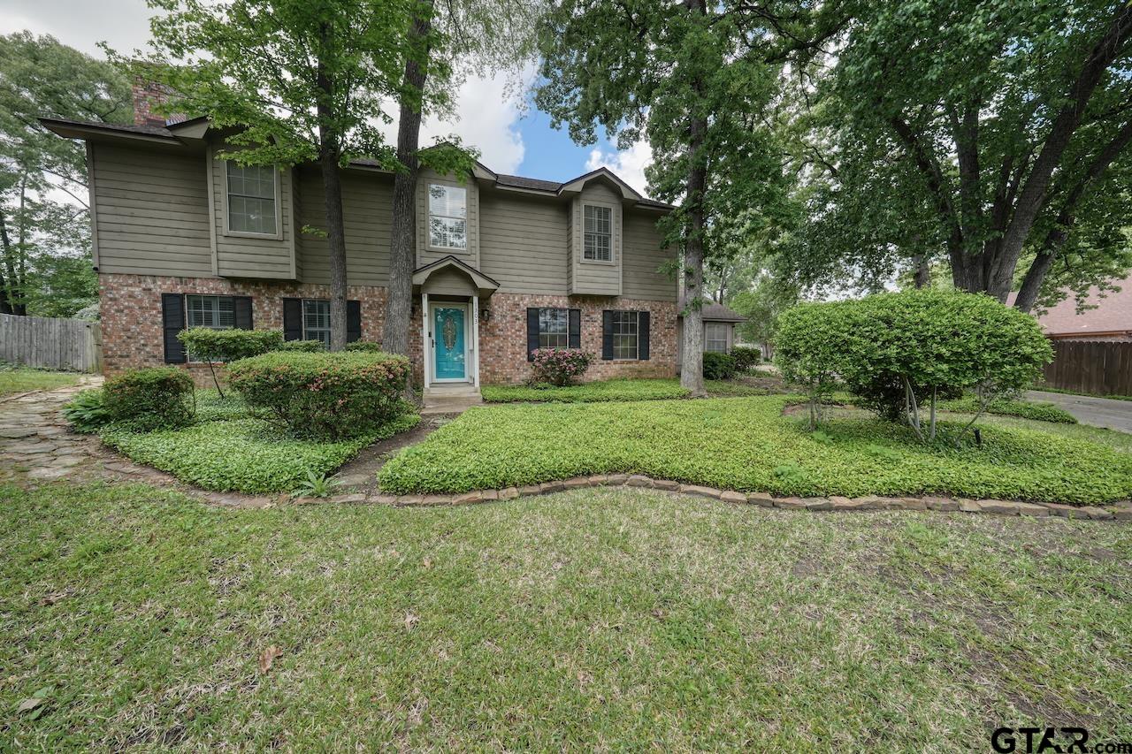 1303 Sleepy Hollow Ln Property Photo