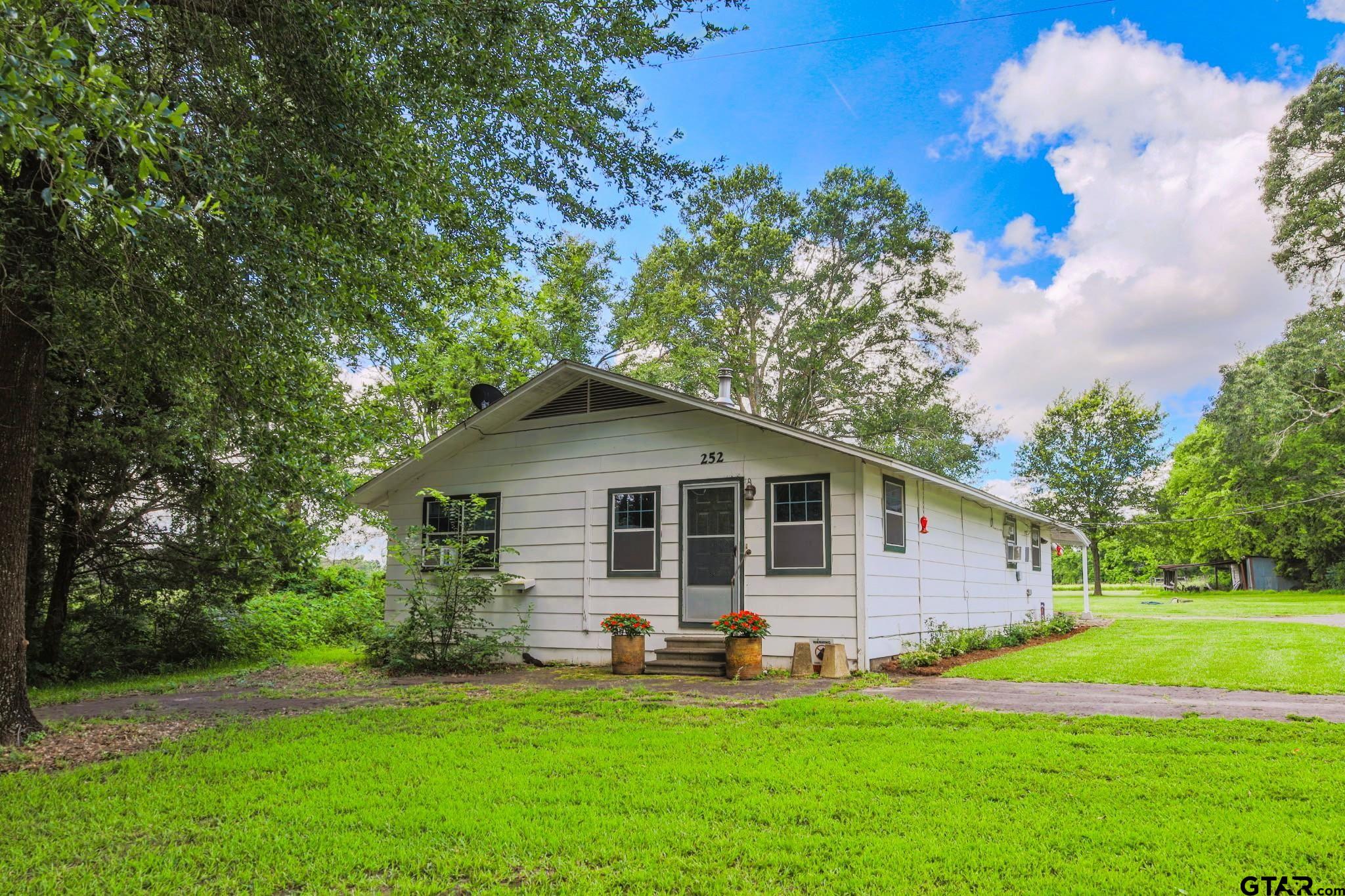 252 Van Zandt County Road 1321 Property Photo 1