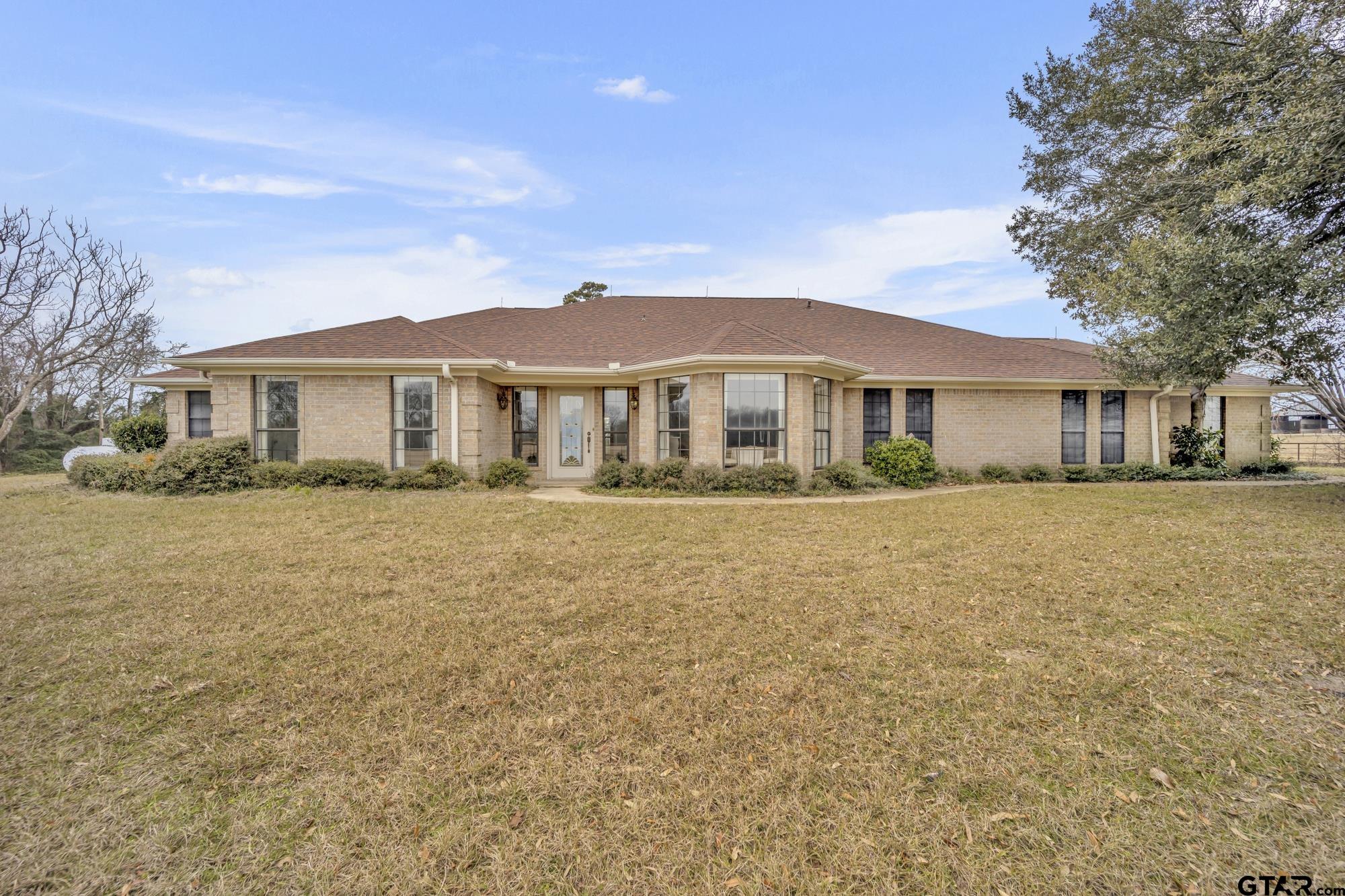 222 County Road 3548 Property Photo 1